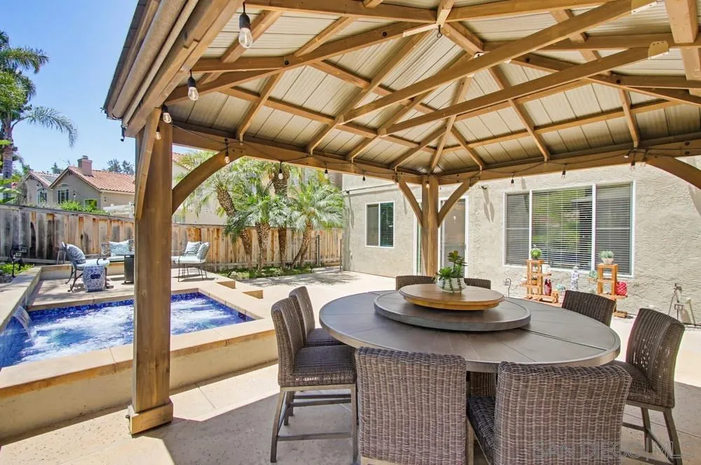 https://cdn.realtyfeed.com/cdn/127/260015514/c413bdd7cc397ef584c552c12e666104.webp