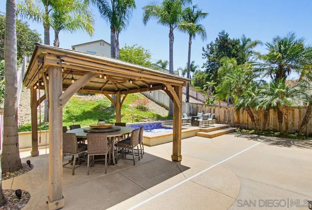https://cdn.realtyfeed.com/cdn/127/260015514/c497d8bfcb254bade965356df7759e8a.webp