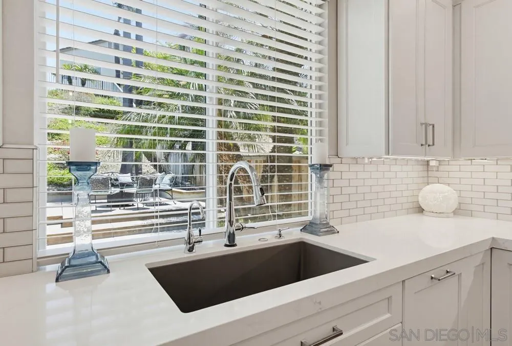 https://cdn.realtyfeed.com/cdn/127/260015514/cccd56768b4cf545cd8f32aa5629dd26.webp