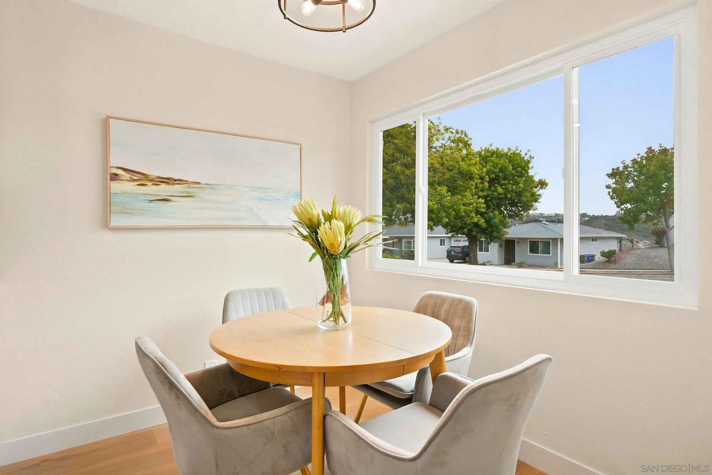 Photo #8: 260015515 Listing: Photo #8
