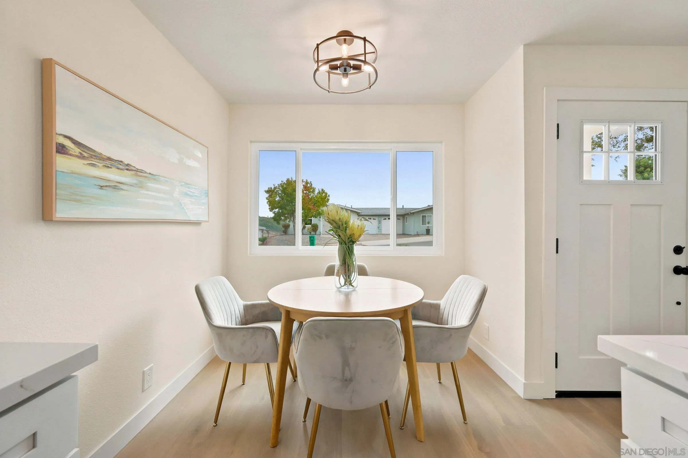Photo #9: 260015515 Listing: Photo #9