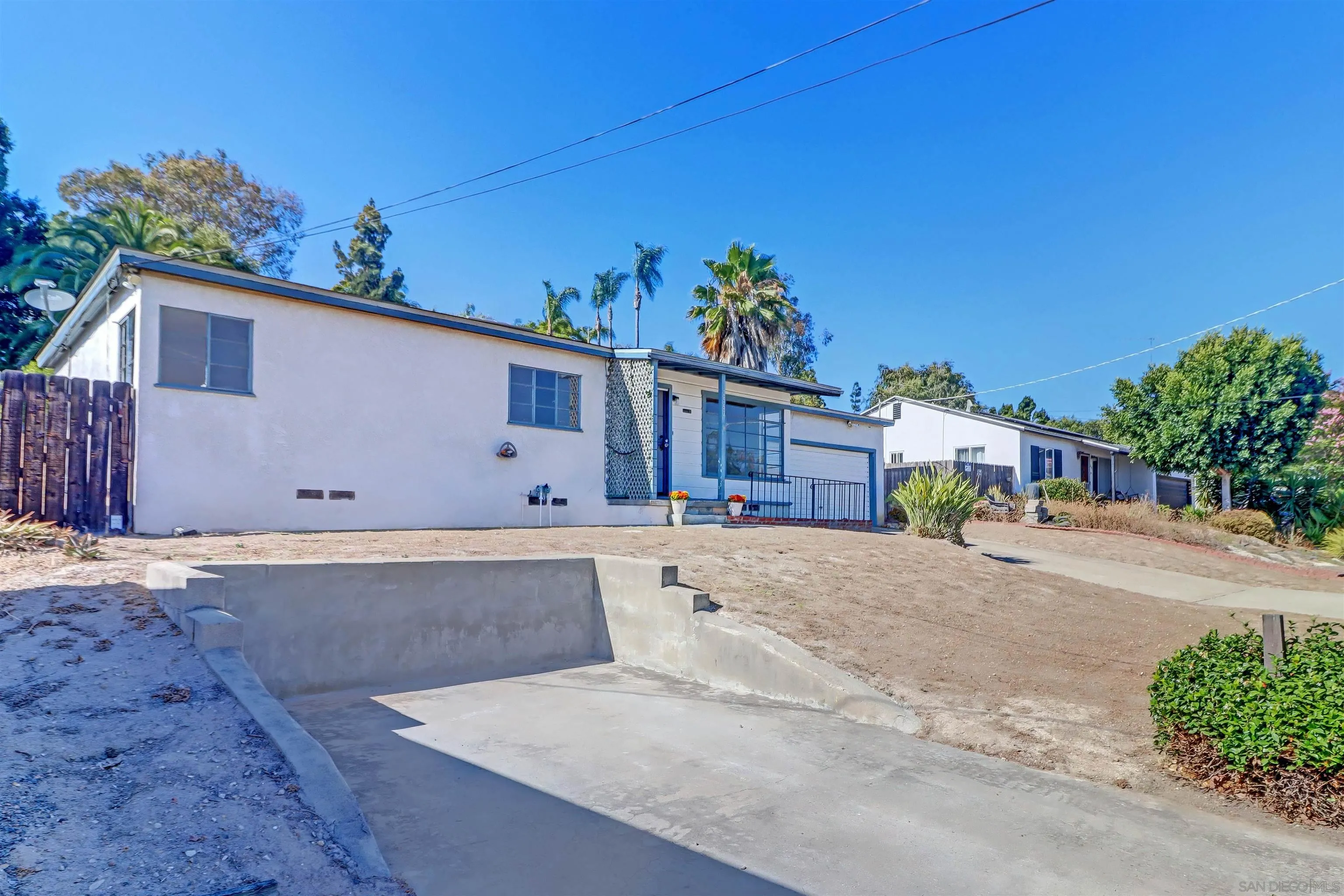 https://cdn.realtyfeed.com/cdn/127/260015517/b4b9a6e0bca284694ab5d089fca773b0.webp