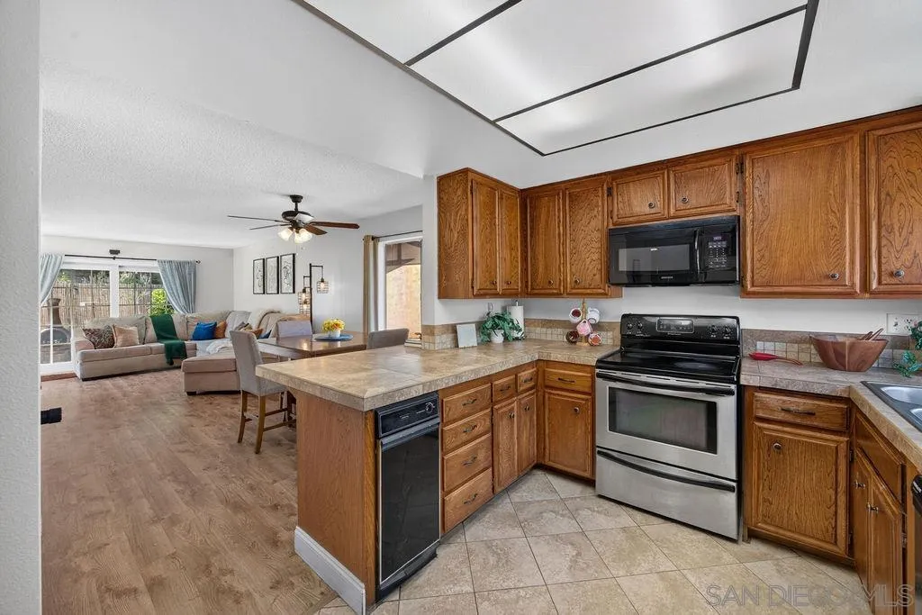 75 Third Ave Unit 18, Chula Vista, CA 91910 - Photo 3 of 34, Chula Vista, CA