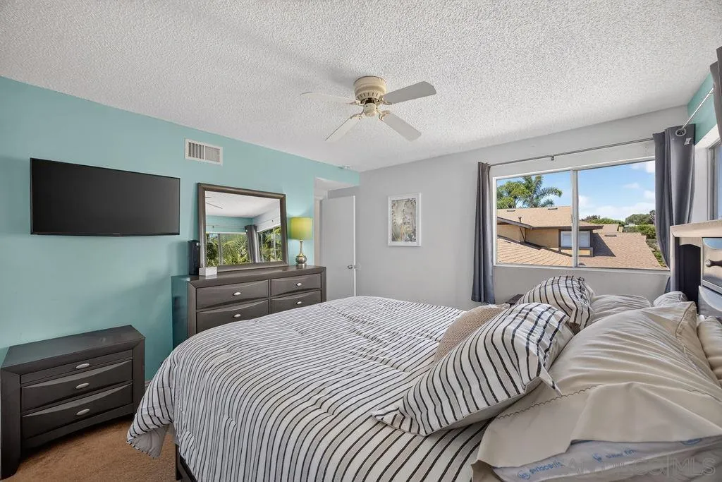 Photo #33: 260015519 Listing: Photo #33