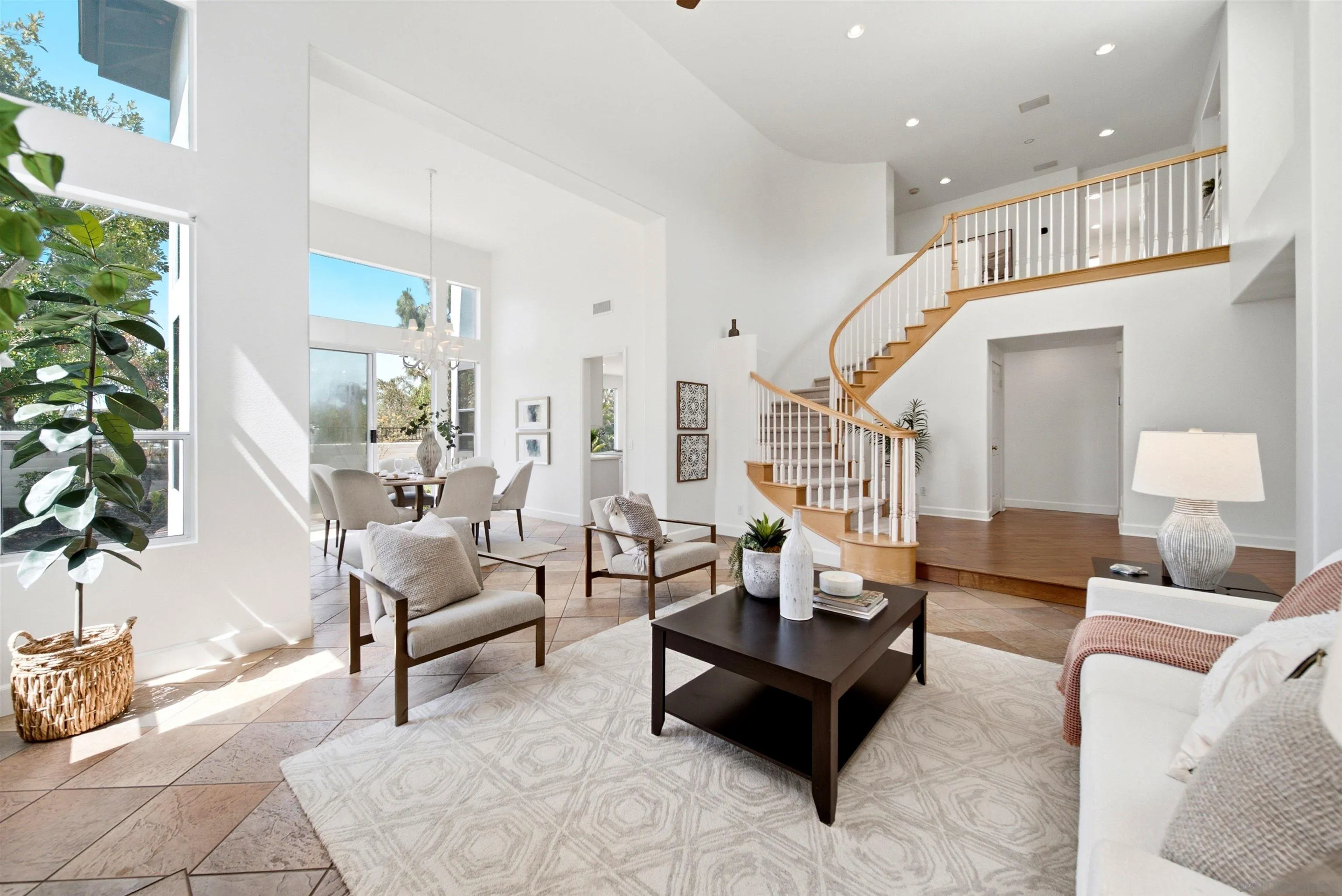 https://cdn.realtyfeed.com/cdn/127/260015520/78693e3c8459e2c30dbc7d1c695ee7db.webp