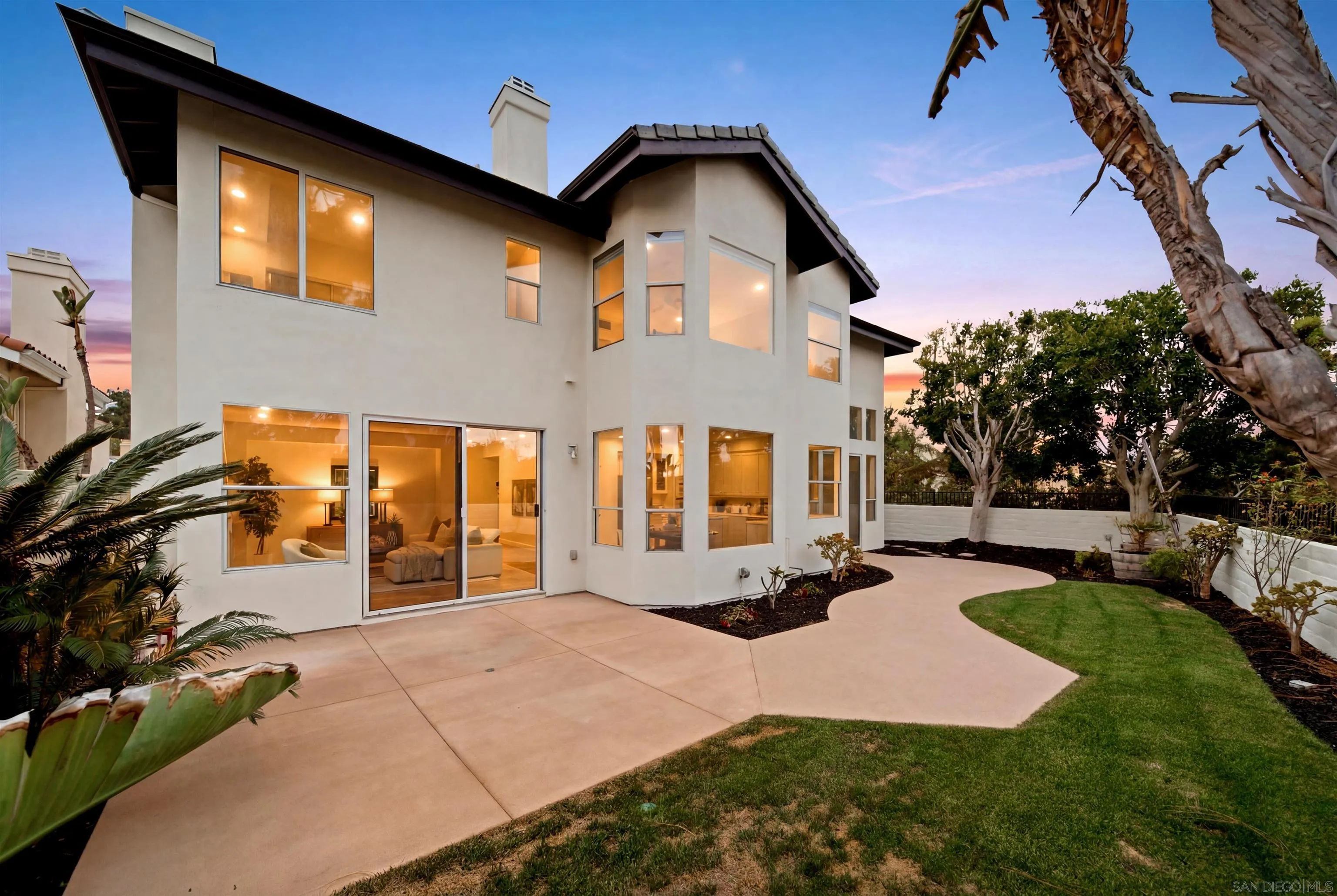 https://cdn.realtyfeed.com/cdn/127/260015520/7facdaa6ca1b9acde1aec3c71847351c.webp