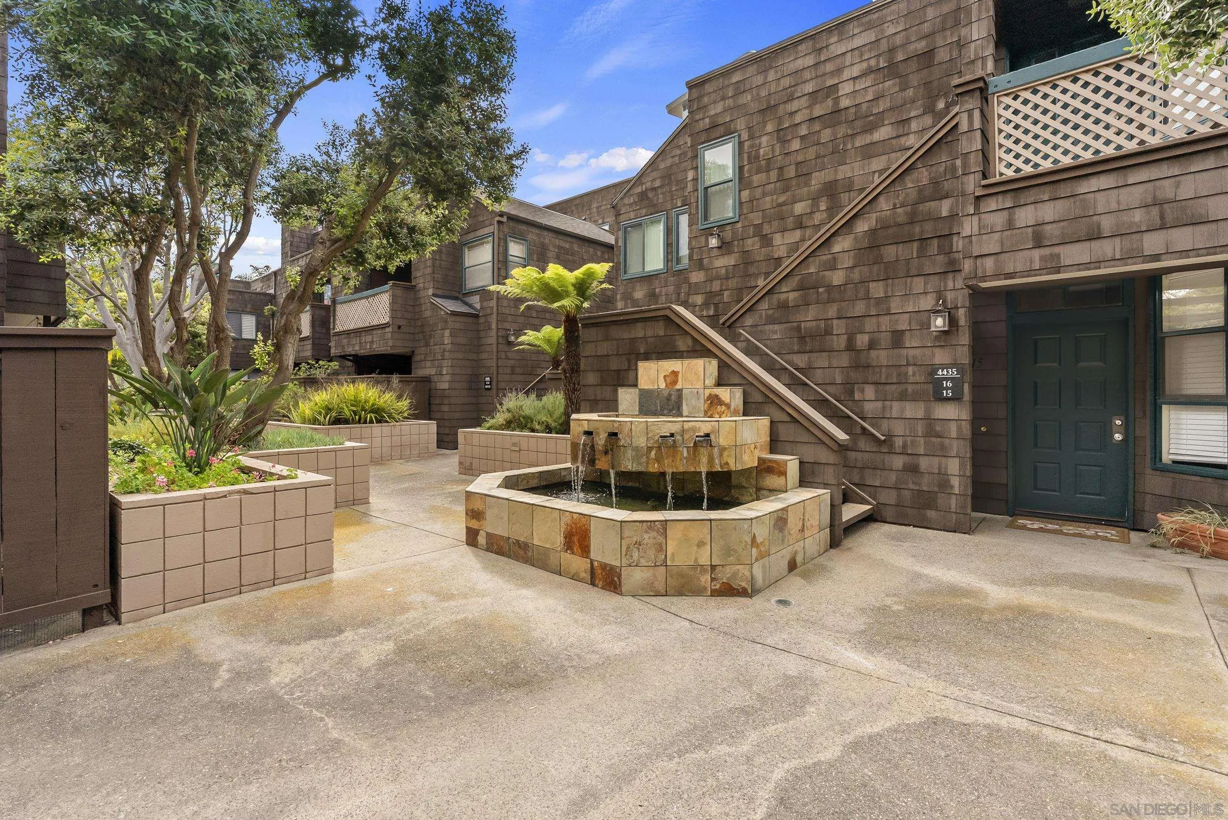 https://cdn.realtyfeed.com/cdn/127/260015522/111ba75110235460d5ad0a17841c1ccb.webp