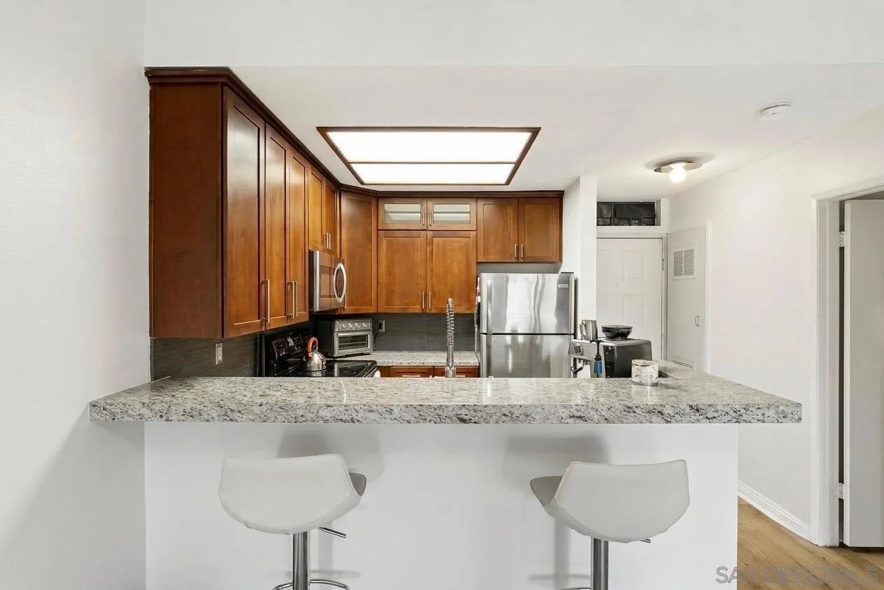 Photo #7: 260015522 Listing: Photo #7