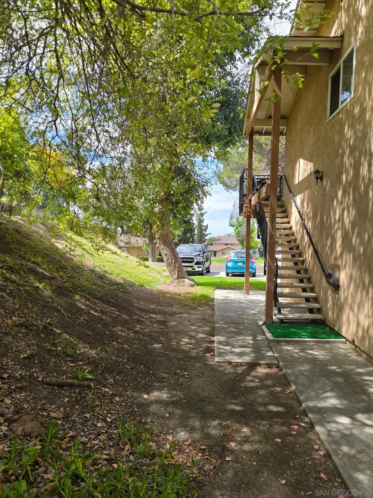 2772 Alta View