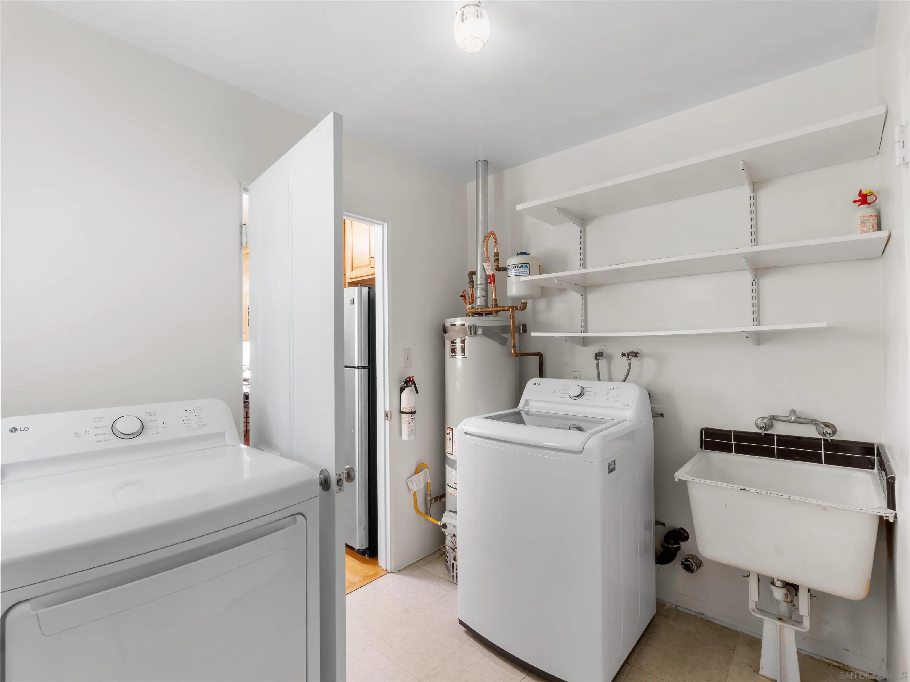 https://cdn.realtyfeed.com/cdn/127/260015526/20ffe1b21a0164d3c9448c8c54500b60.webp