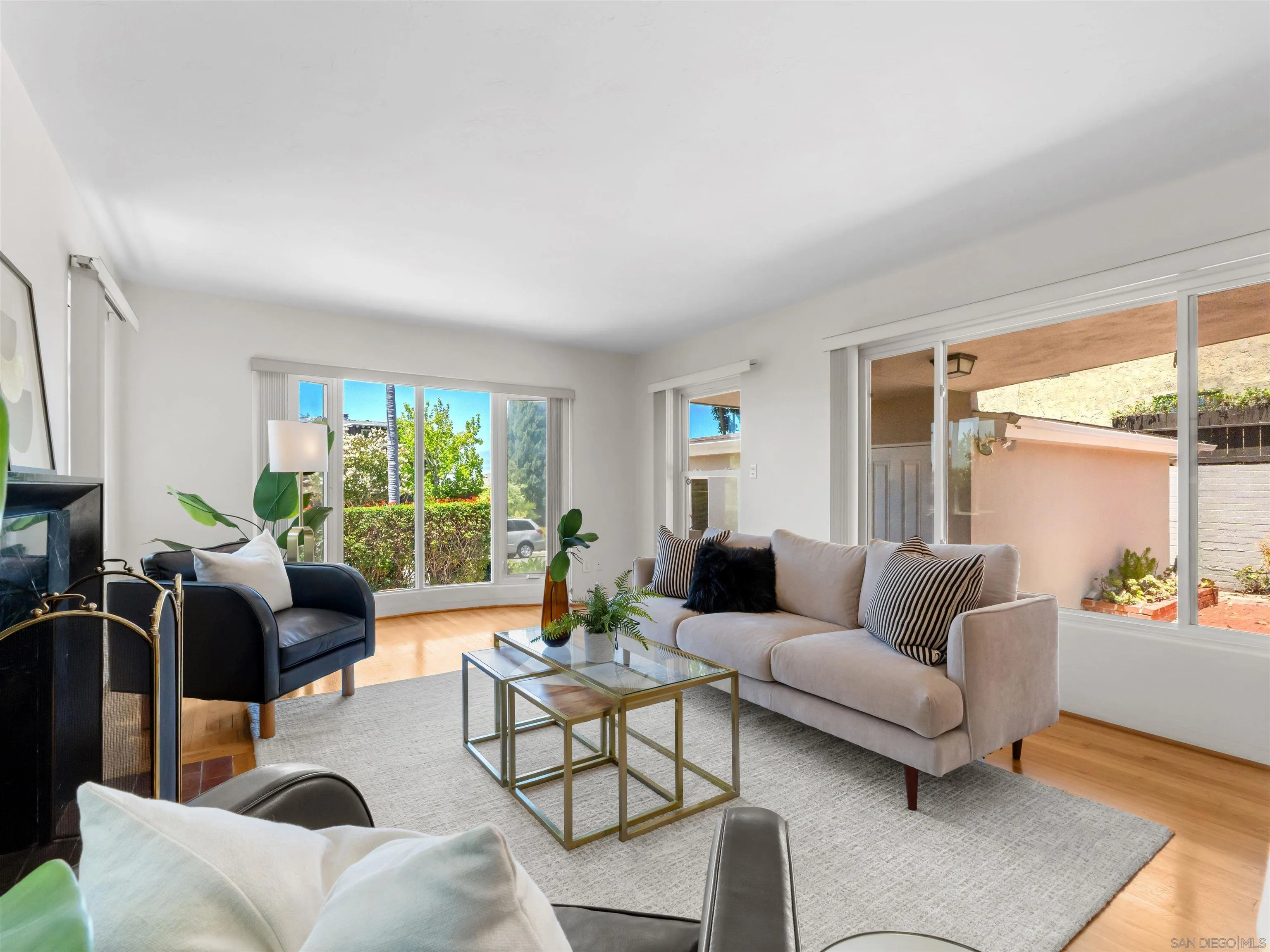 https://cdn.realtyfeed.com/cdn/127/260015526/98f553090cd6d0c1f7d8b43ae2f79ec4.webp