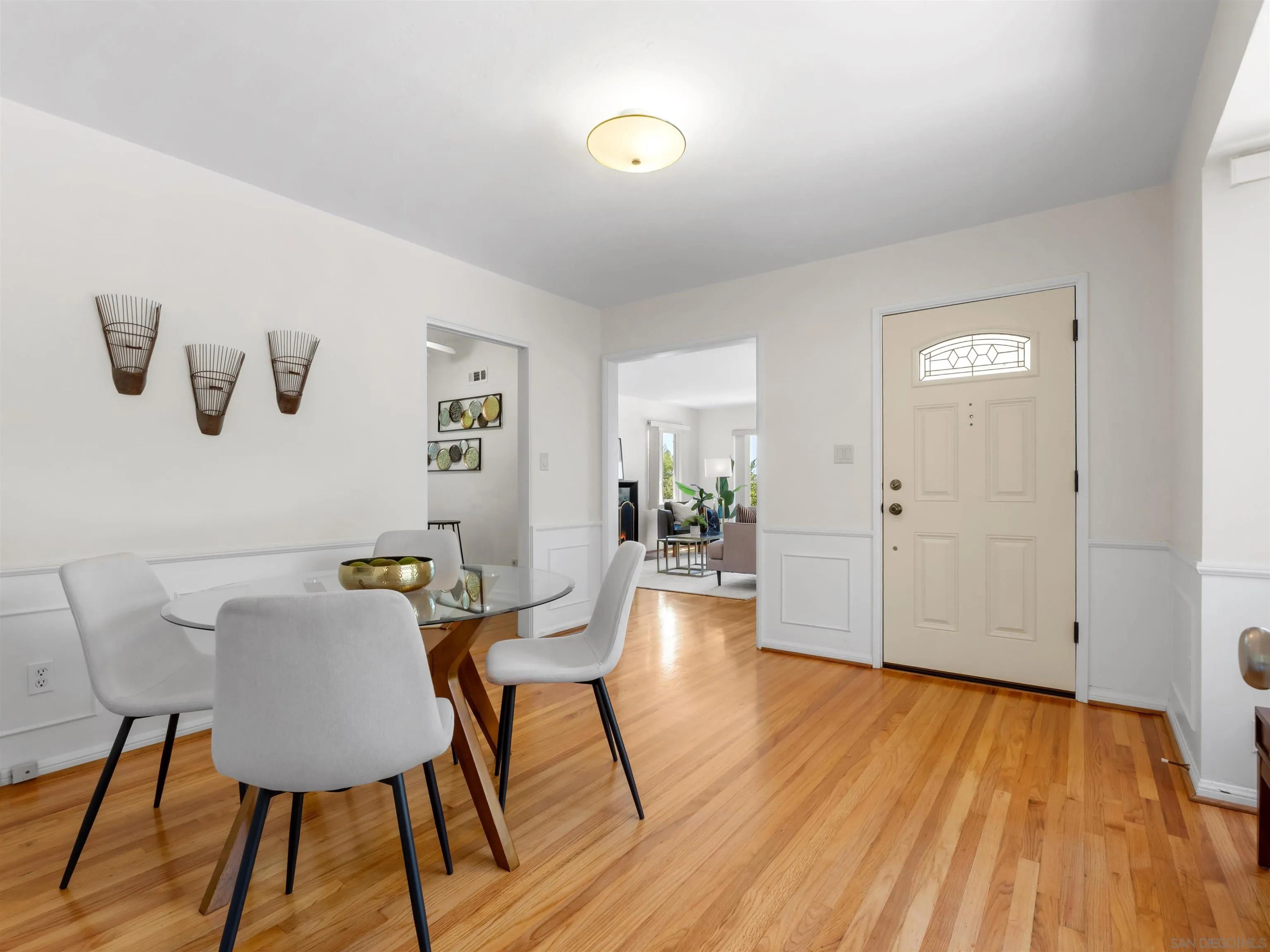 https://cdn.realtyfeed.com/cdn/127/260015526/a5502227149b9e4da0c1f04090e46c3f.webp
