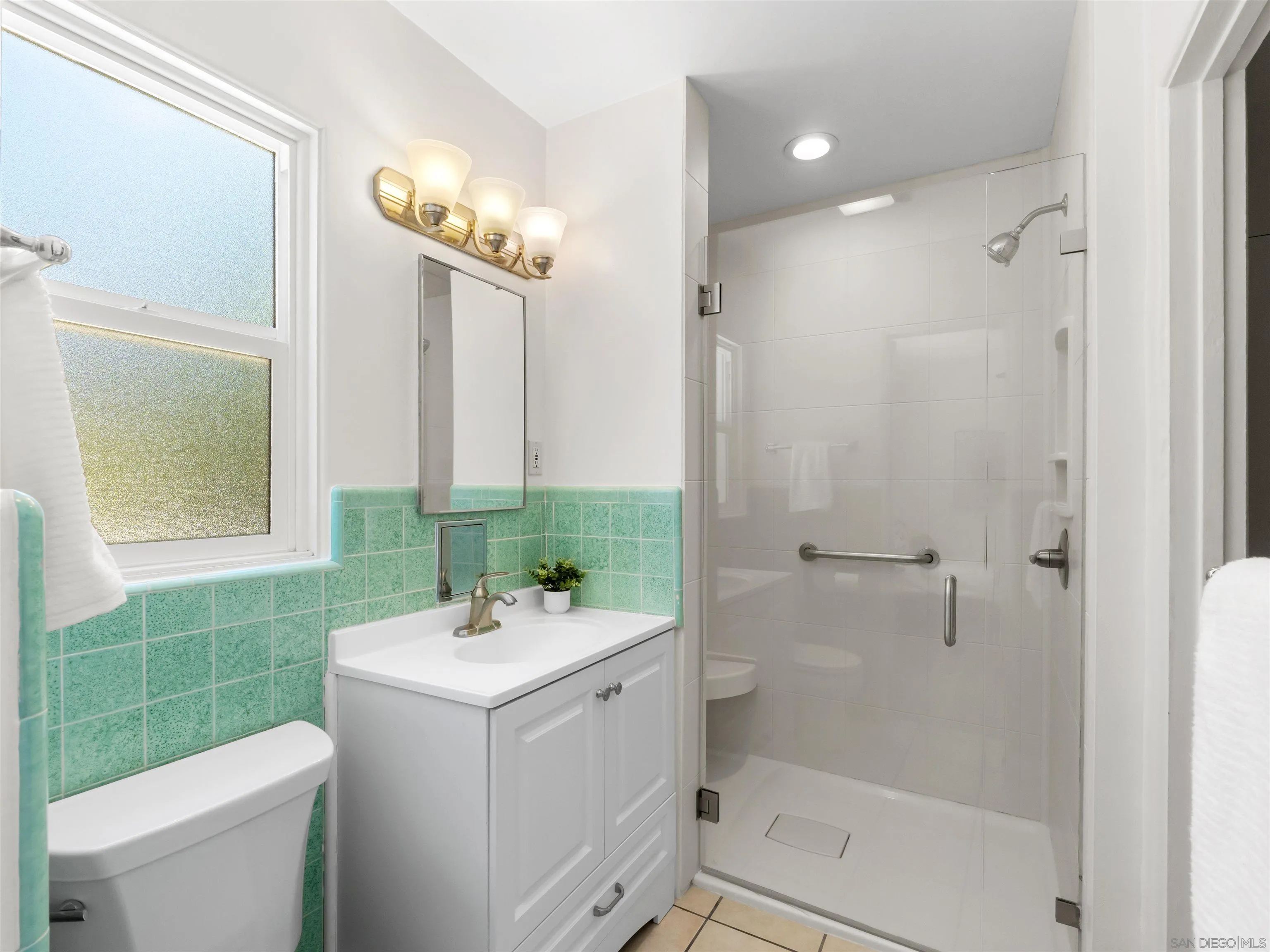 https://cdn.realtyfeed.com/cdn/127/260015526/c2b4545d68817d87c1abaa980a23ad29.webp