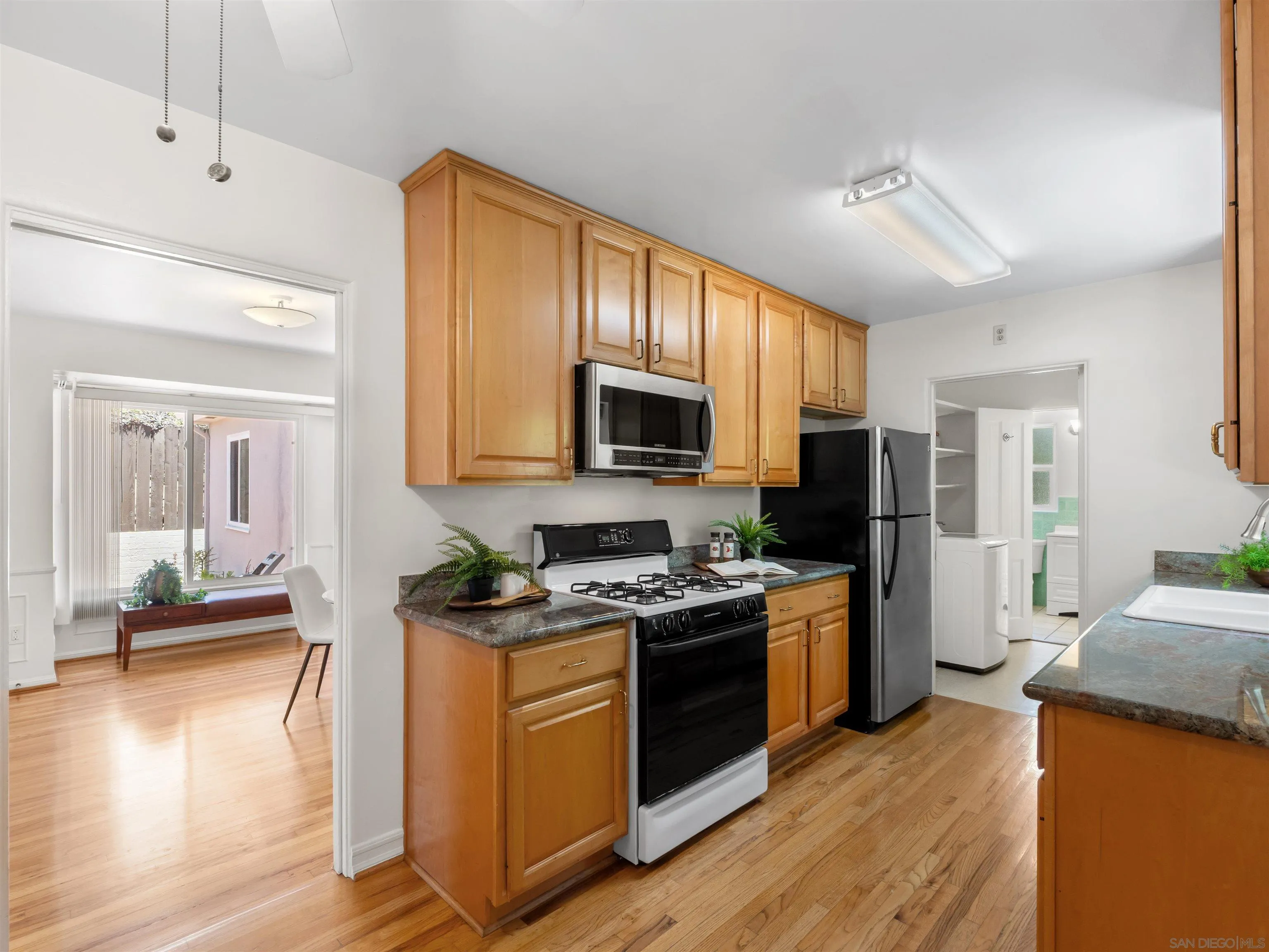 https://cdn.realtyfeed.com/cdn/127/260015526/c5c962cdd0dc8892a5c4afbd8a74da9f.webp