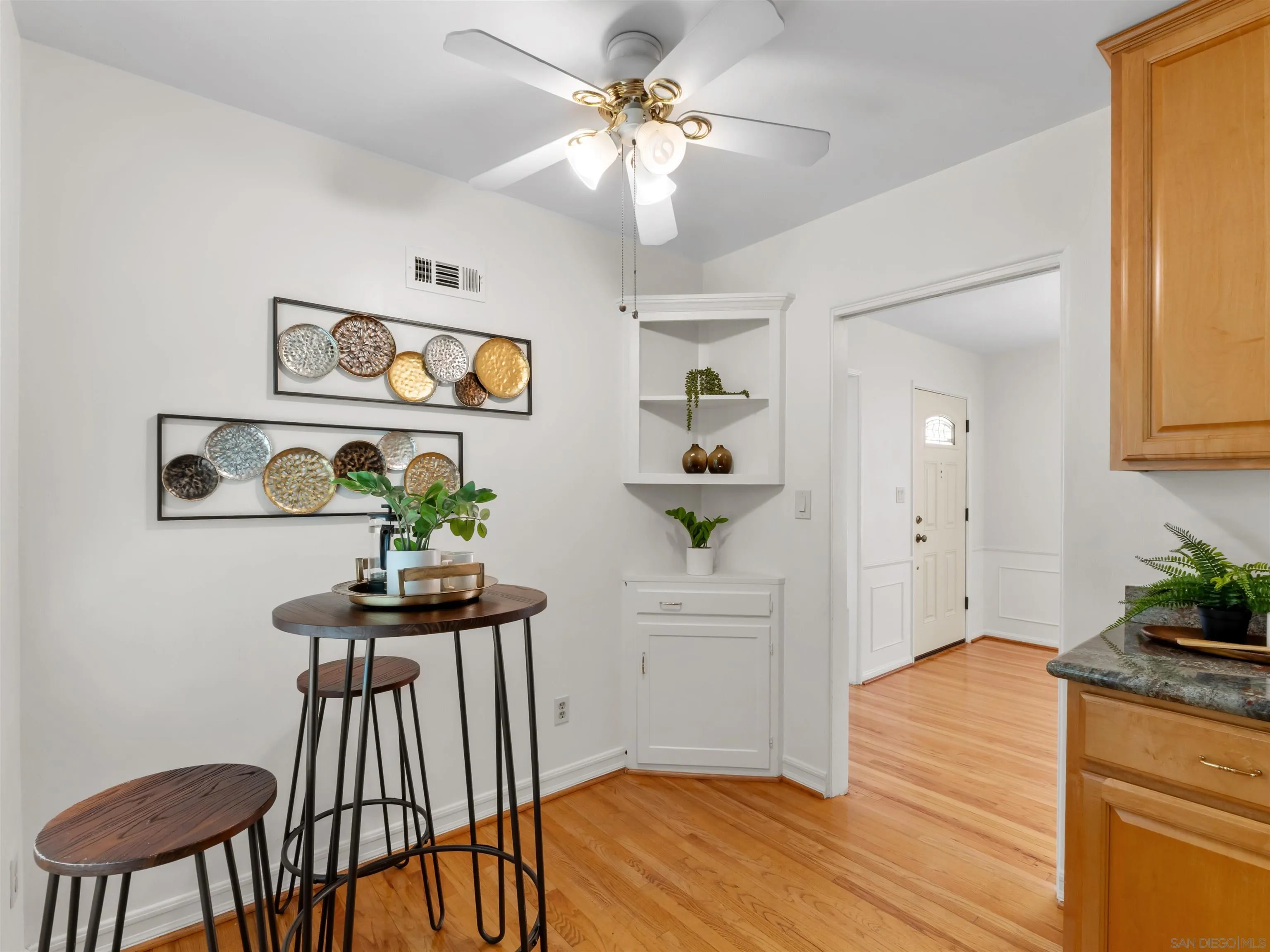 https://cdn.realtyfeed.com/cdn/127/260015526/cf293acc0fd17e98c629eed6ac752ca3.webp