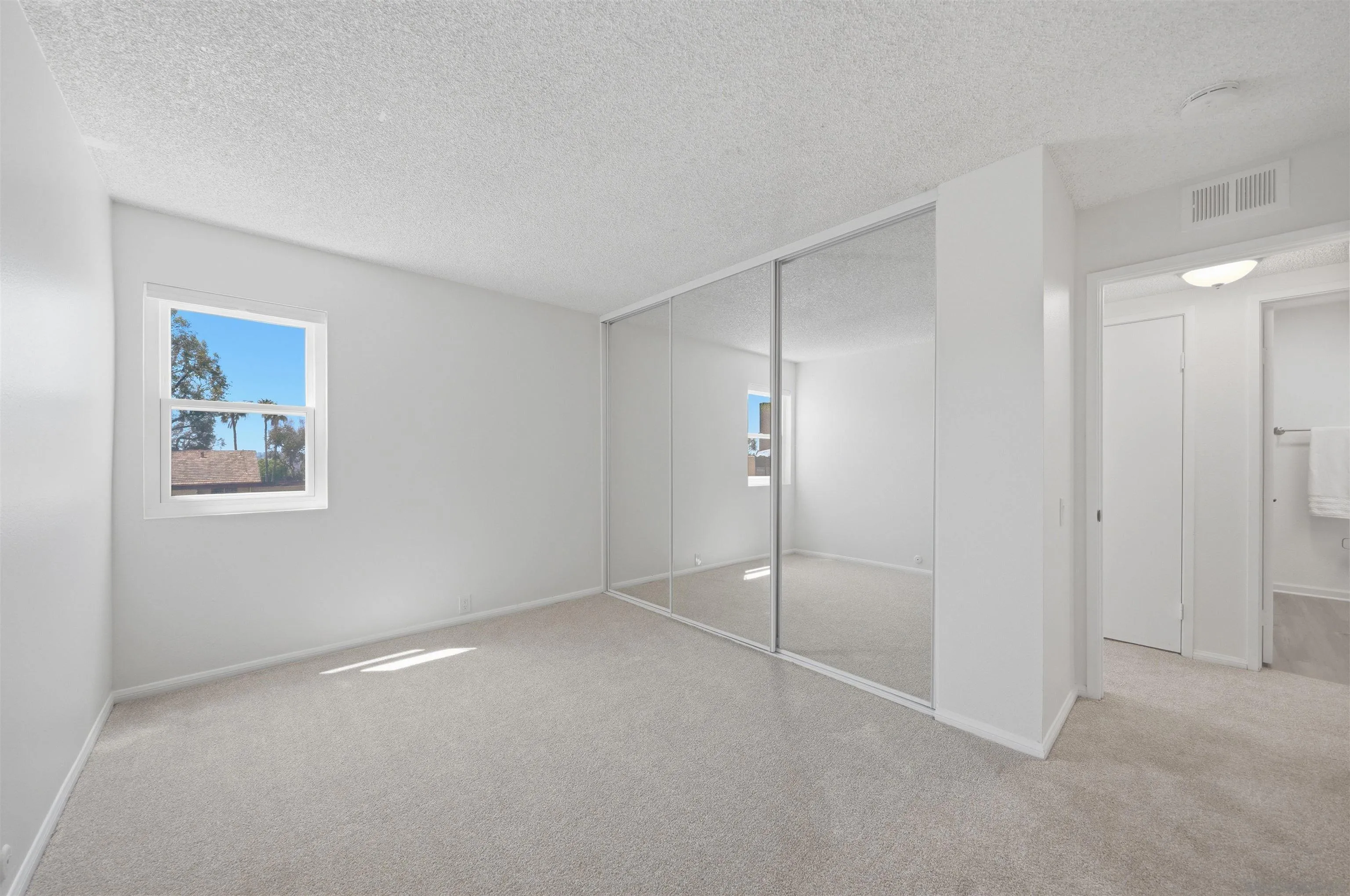 Photo #20: 260015528 Listing: Photo #20