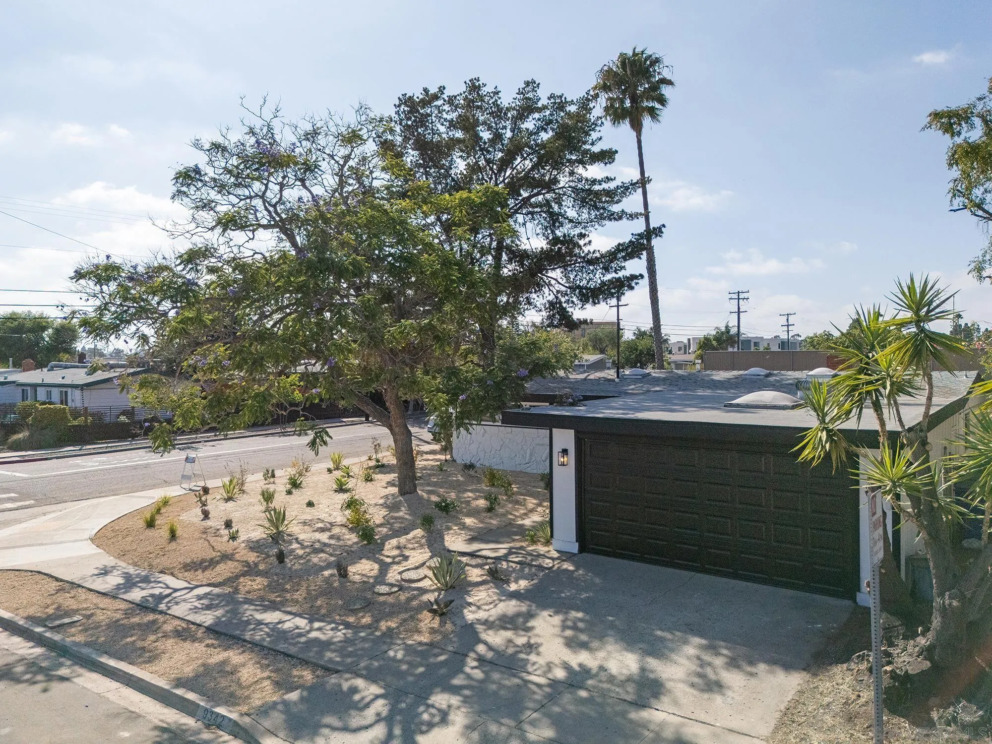 https://cdn.realtyfeed.com/cdn/127/260015536/248dc5ff815f006e41dc7916a1a7725b.webp