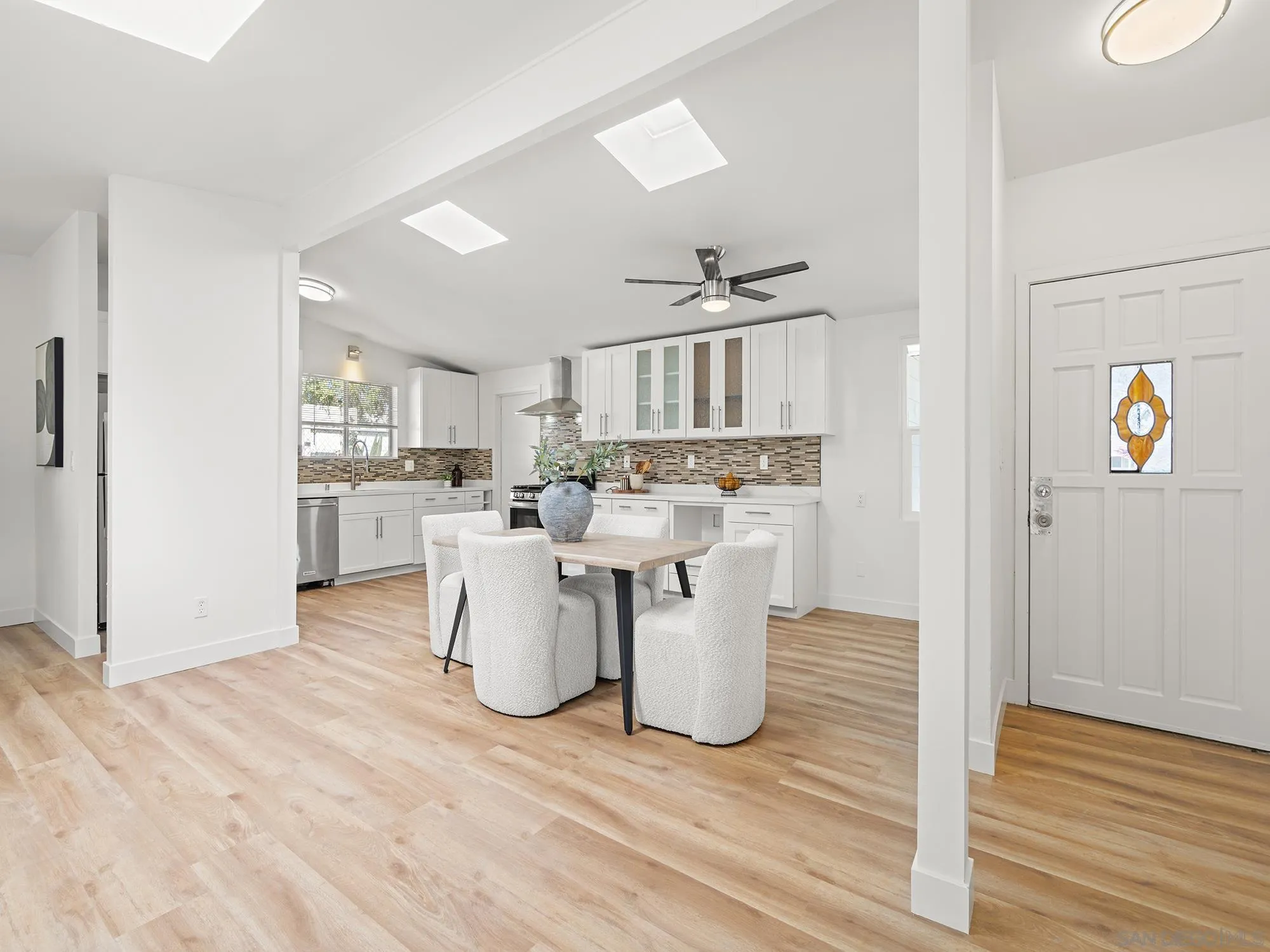 https://cdn.realtyfeed.com/cdn/127/260015536/8895919b6ab7b87cfa9e4efa1a73a3e3.webp