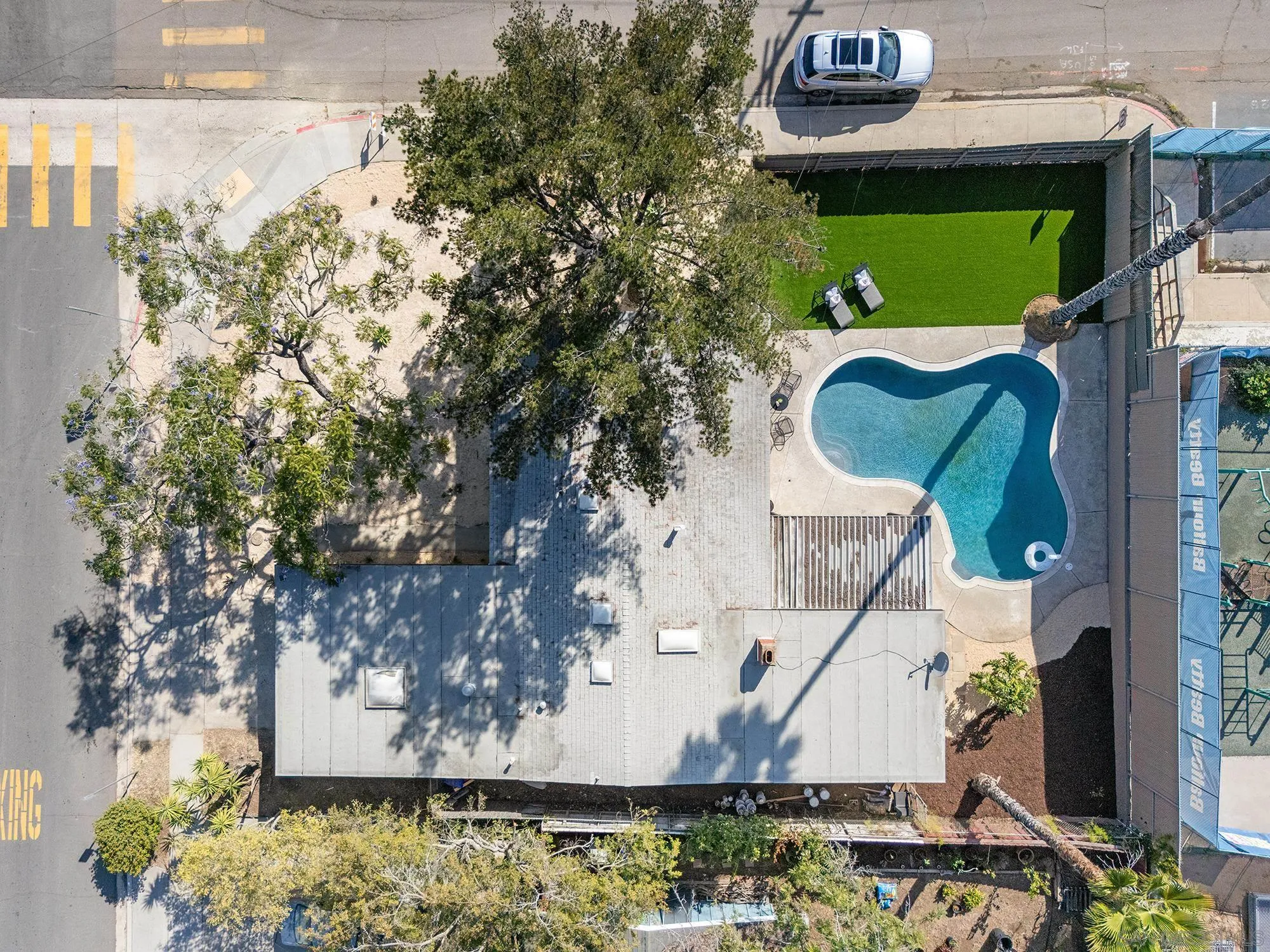 https://cdn.realtyfeed.com/cdn/127/260015536/abe59599c90abb6a08e5f356c6fb22f5.webp