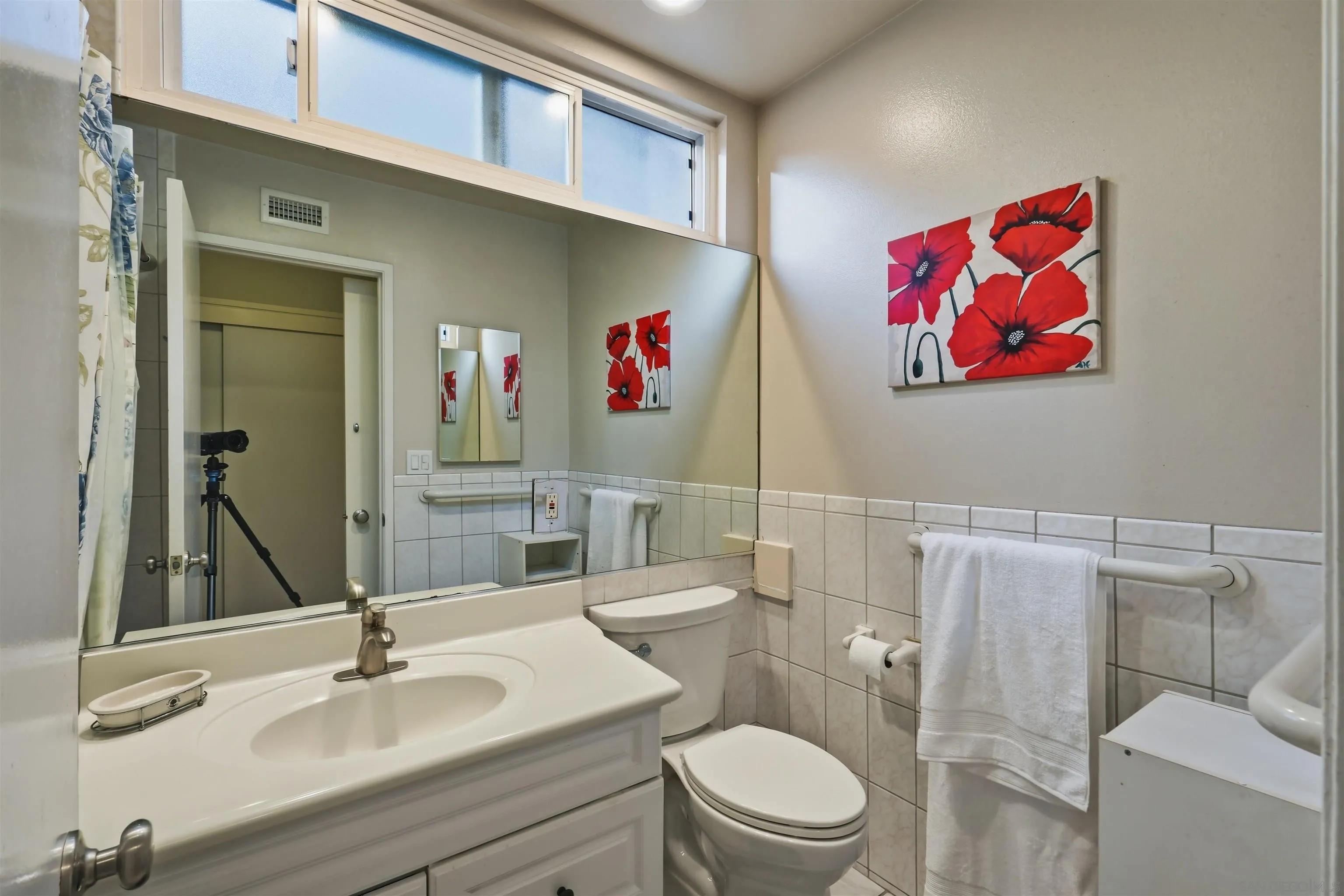 https://cdn.realtyfeed.com/cdn/127/260015539/75d2e85e2802b84a77e02267c0b44bac.webp