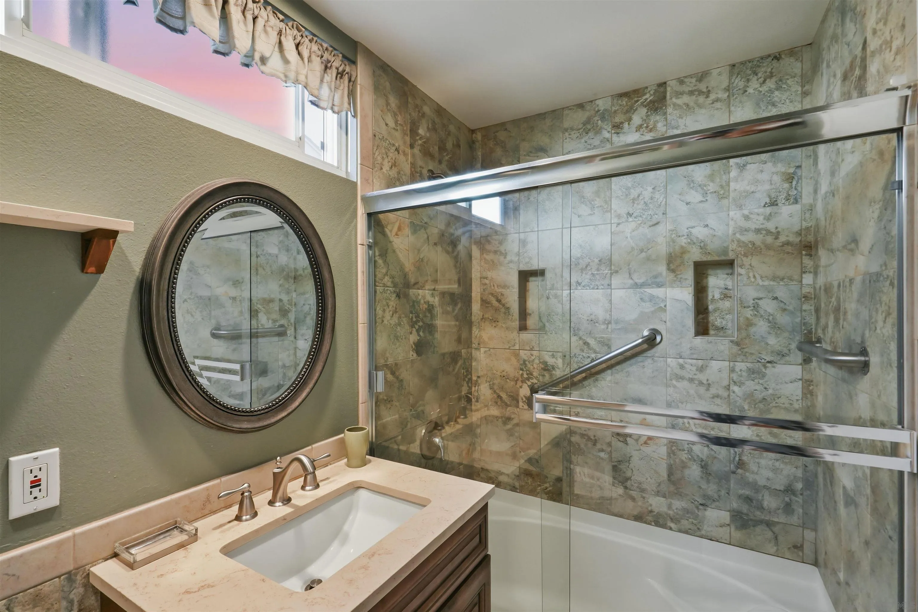 https://cdn.realtyfeed.com/cdn/127/260015539/c3ca614948f8def127661e22ccea1a19.webp