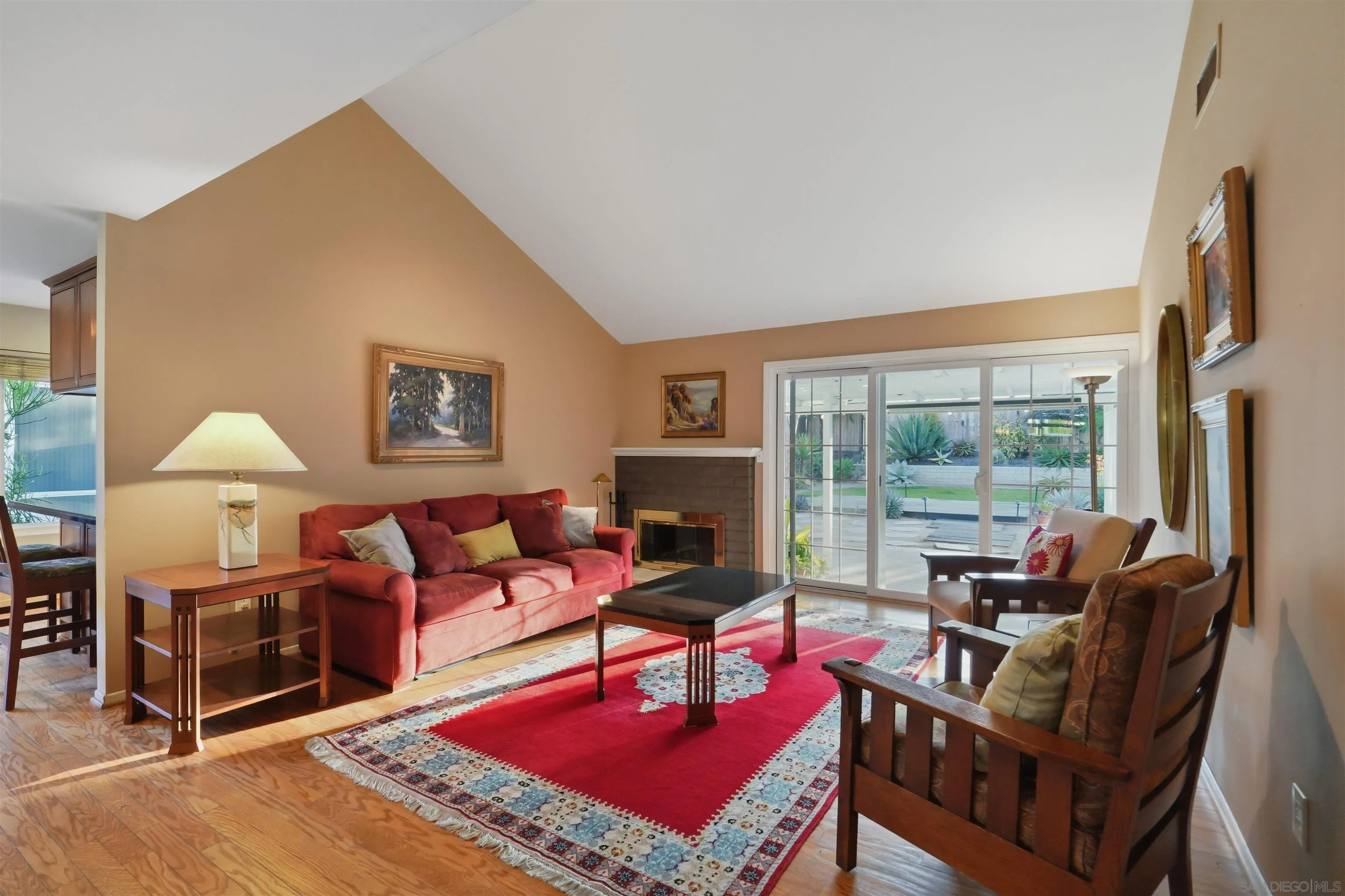 https://cdn.realtyfeed.com/cdn/127/260015539/cd6f36b9a9d2fd7d49fc0e924fd87871.webp