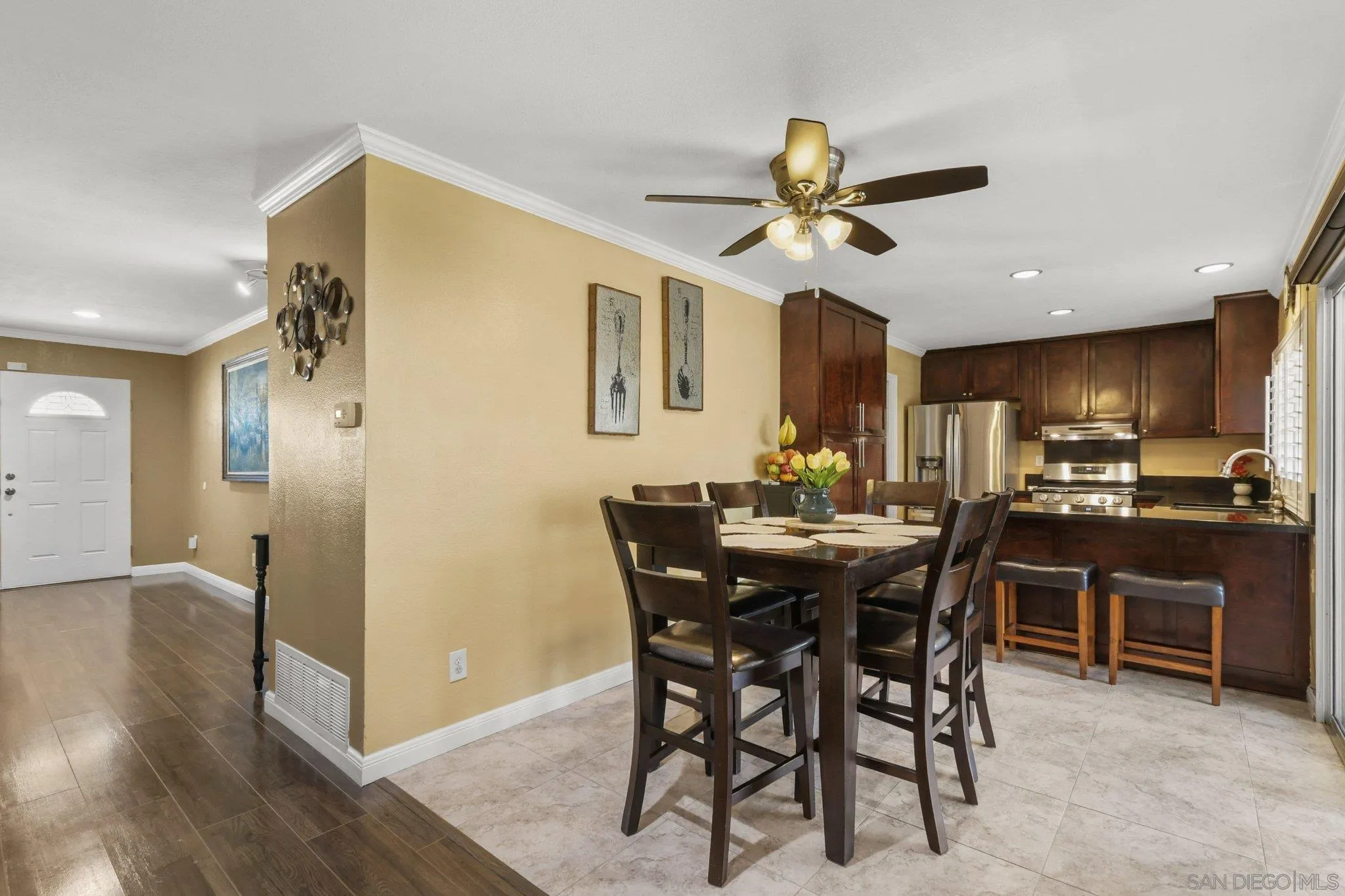 https://cdn.realtyfeed.com/cdn/127/260015542/af2cb7dc96b397396628ce56ddb69bad.webp