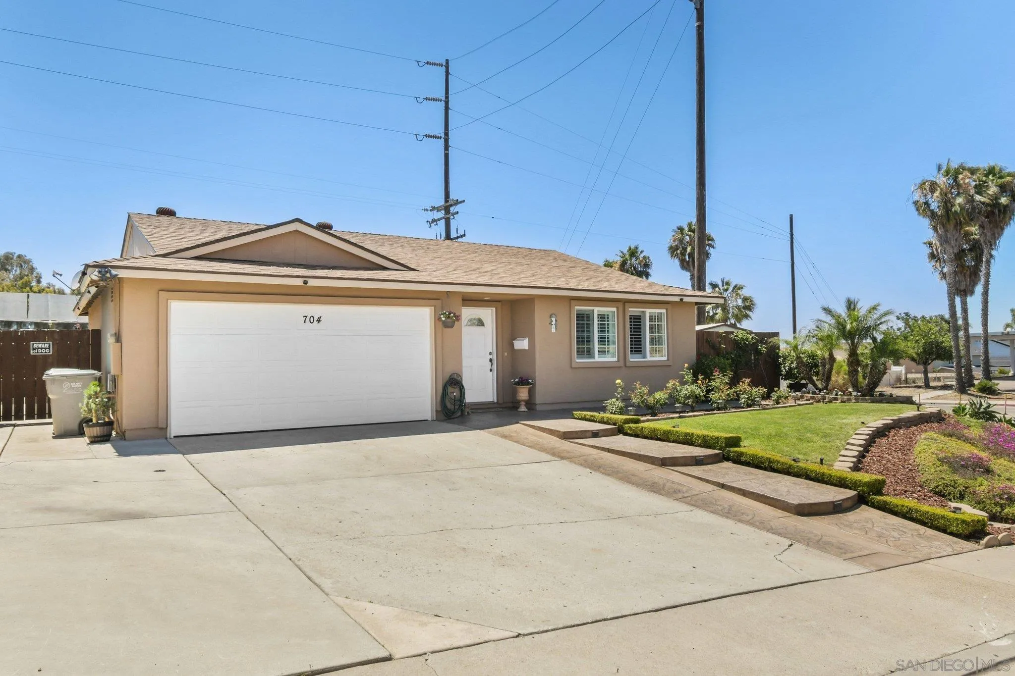 https://cdn.realtyfeed.com/cdn/127/260015542/e7ae43c735d03e5ee2b3f4623c32298c.webp