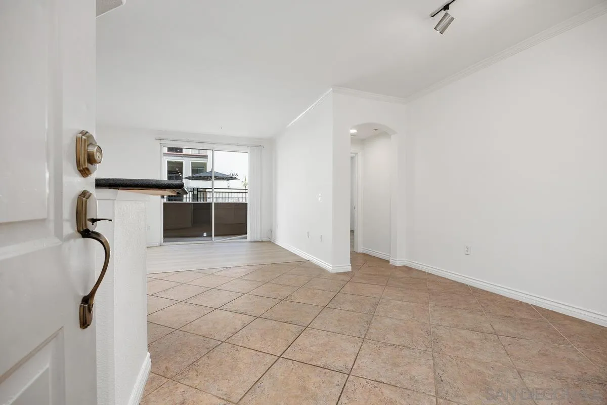 9263 Regents Rd Unit B108, La Jolla, CA 92037 - Photo 3 of 48, La Jolla, CA