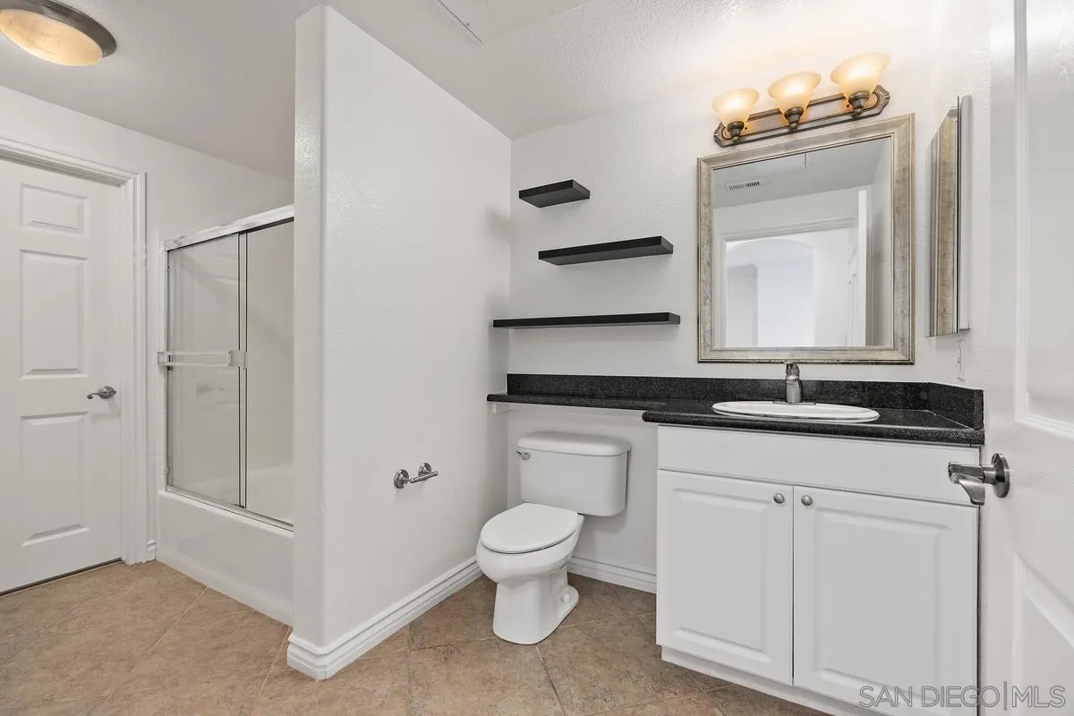 Photo #23: 260015544 Listing: Photo #23