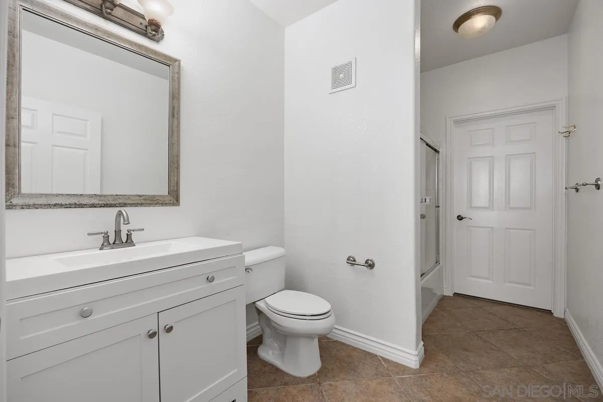 Photo #17: 260015544 Listing: Photo #17