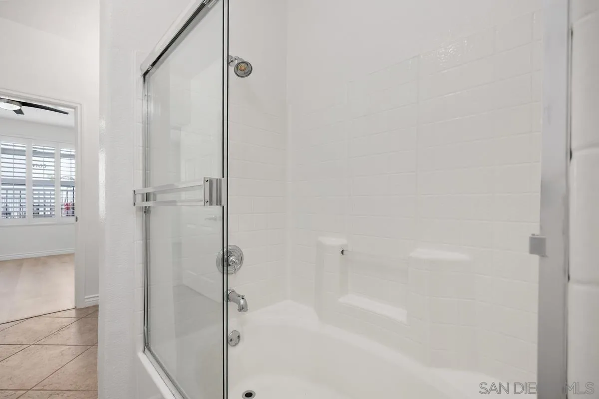 Photo #18: 260015544 Listing: Photo #18