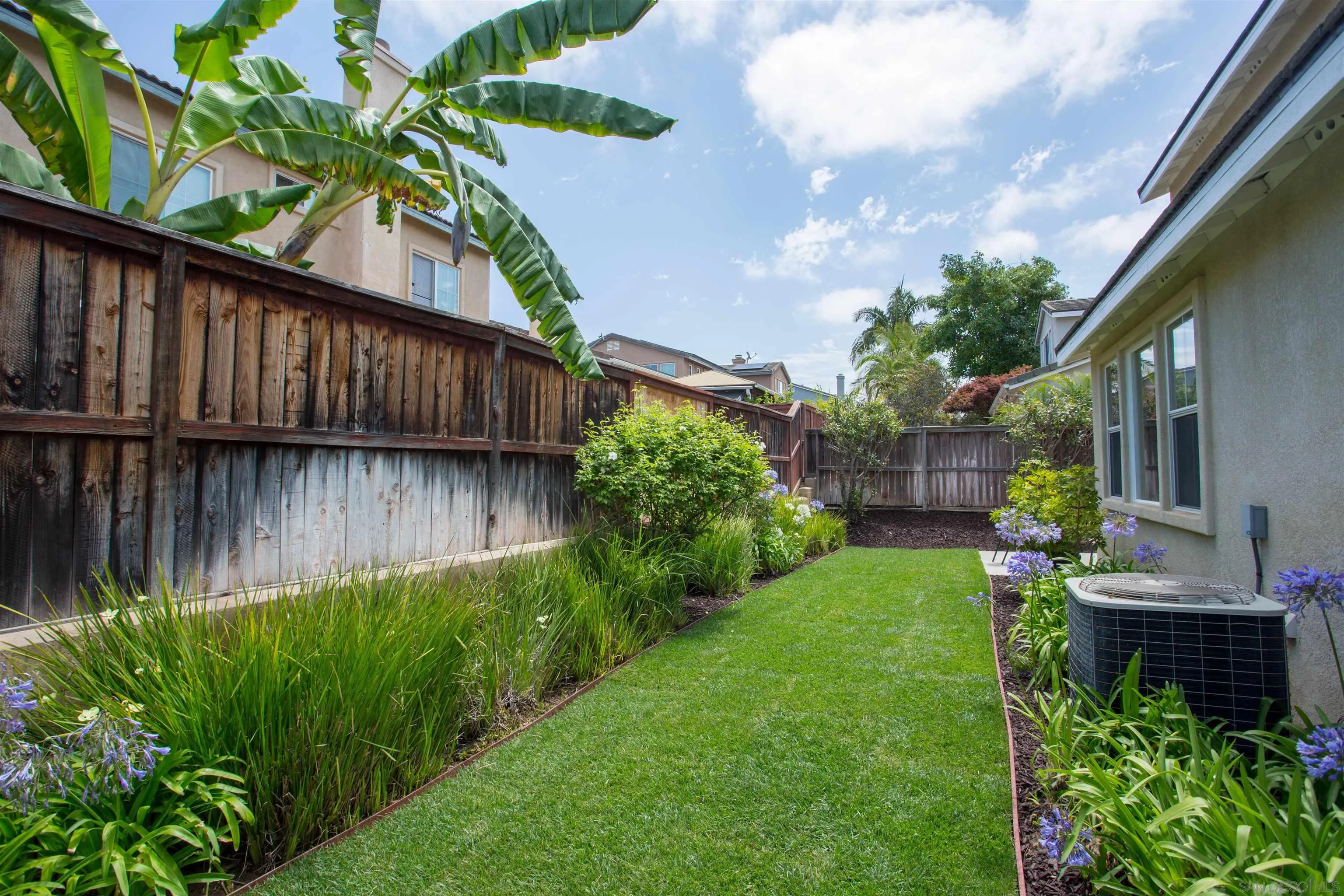 https://cdn.realtyfeed.com/cdn/127/260015545/88a0658a9139c4b680f0a8a71fa42dc8.webp