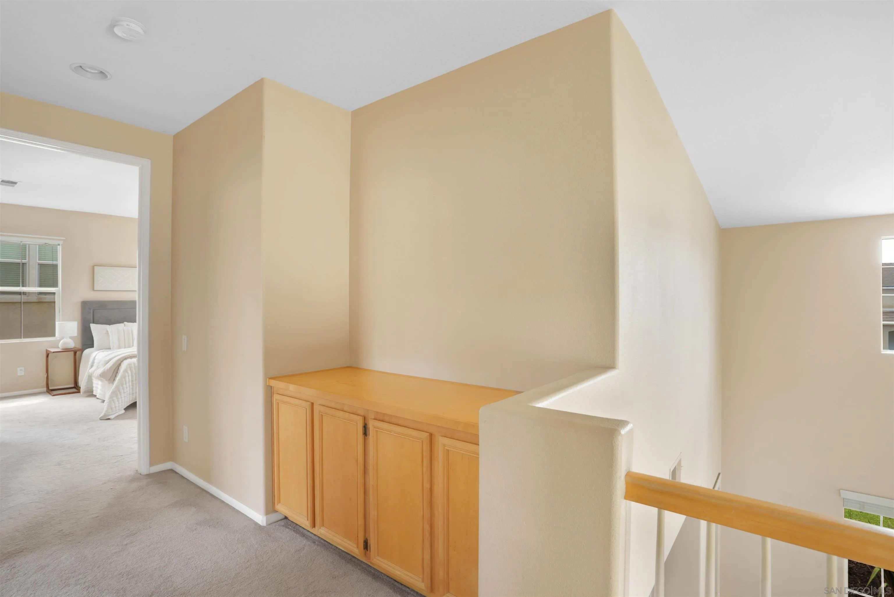 https://cdn.realtyfeed.com/cdn/127/260015545/a4a244097e8825f9874be17efde24e1e.webp