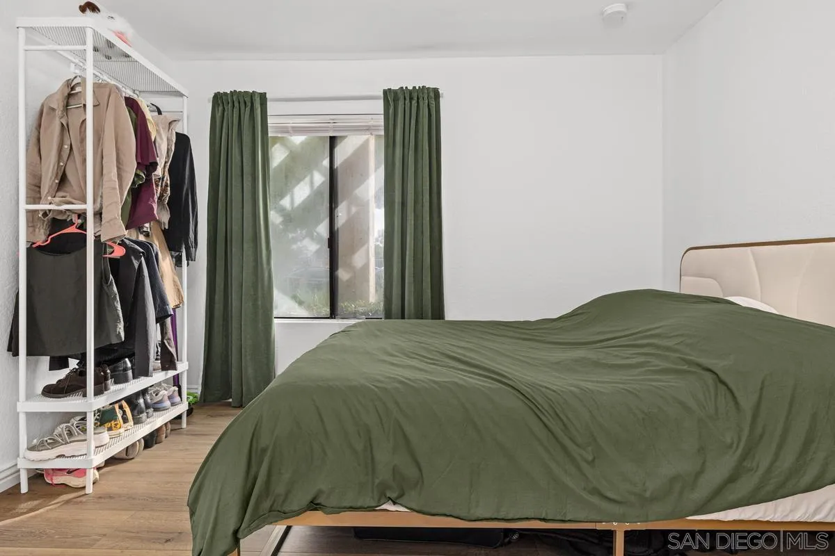 https://cdn.realtyfeed.com/cdn/127/260015547/38dbaf9d64d75386b0889b08d66c56f1.webp