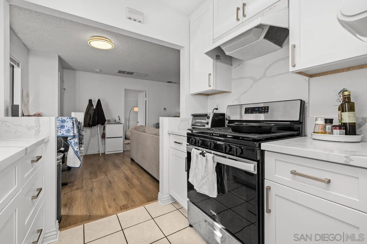 https://cdn.realtyfeed.com/cdn/127/260015547/4d49ad47d9a118049feaaa0f2426f5fe.webp
