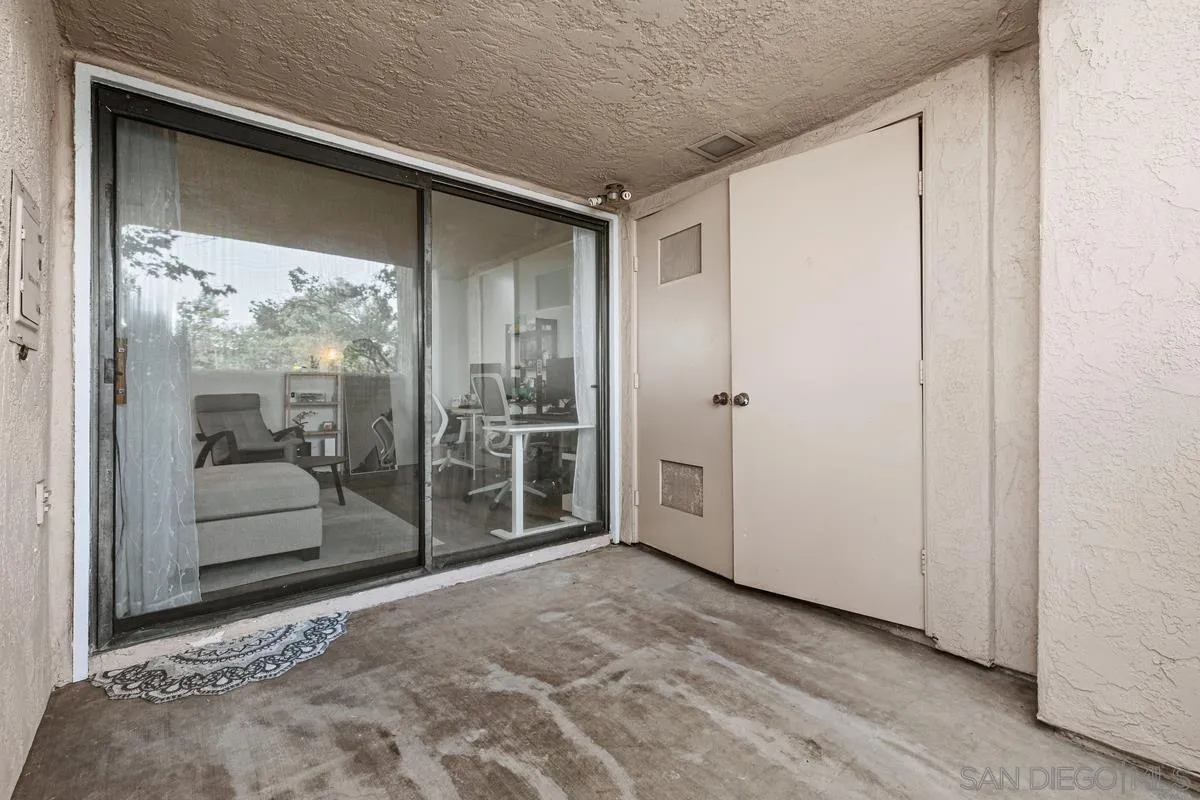 https://cdn.realtyfeed.com/cdn/127/260015547/81ca3f0fe9e22708bf7fd15676d311a2.webp