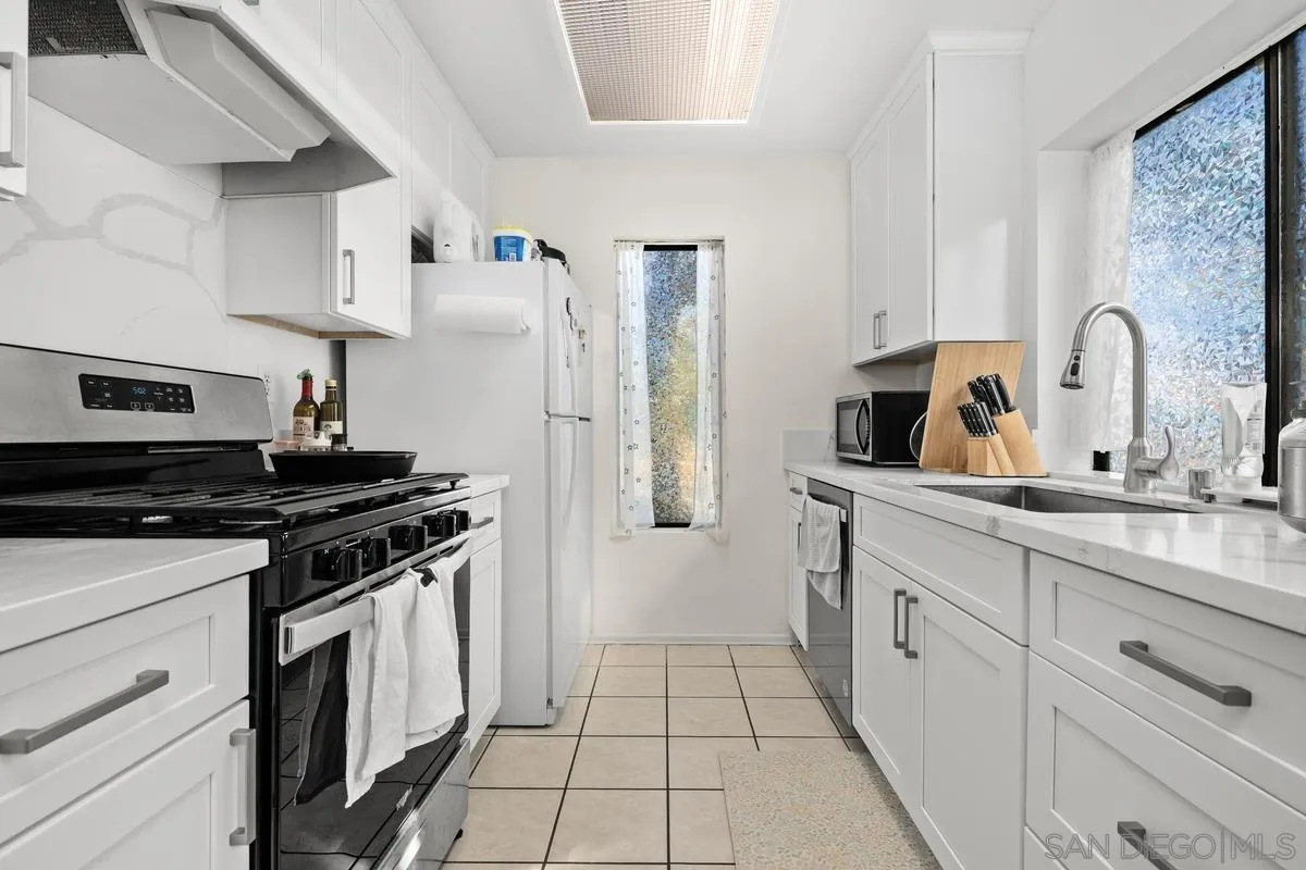 https://cdn.realtyfeed.com/cdn/127/260015547/e4d5440730f0a3f8451e8cd486364c9d.webp