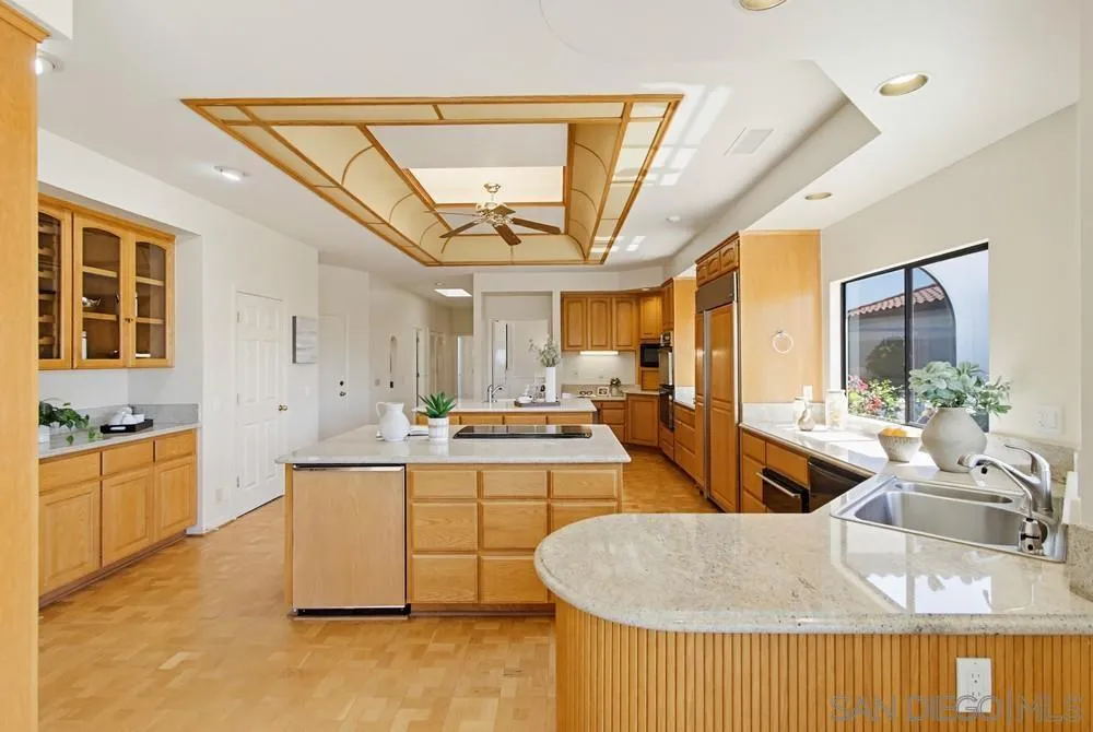 https://cdn.realtyfeed.com/cdn/127/260015548/0135e9f0fdf96bdd9f499de6efe9bb68.webp