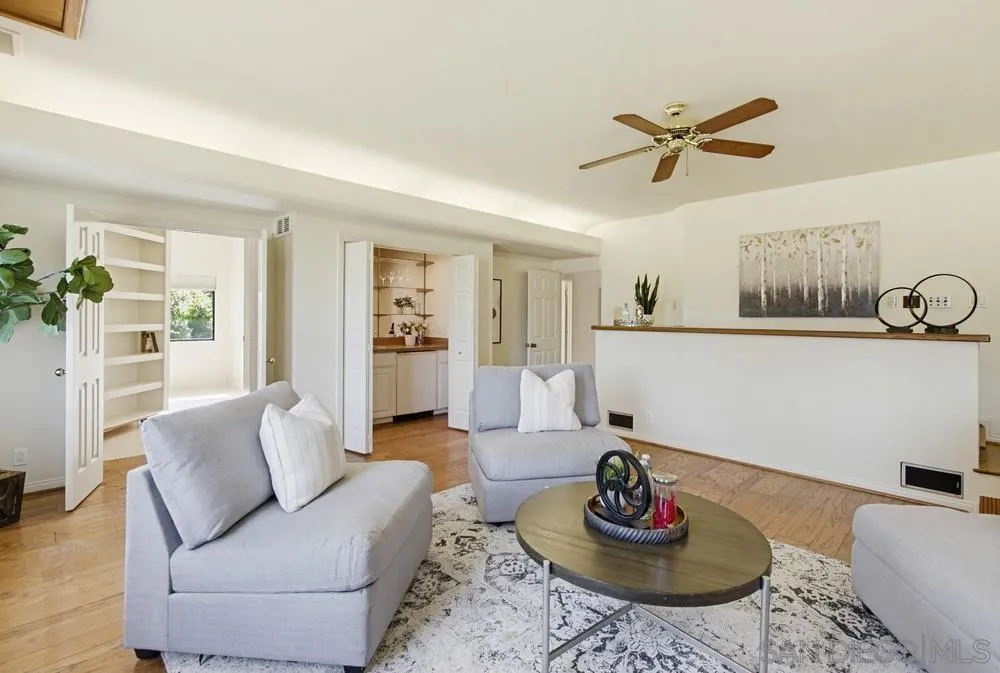 https://cdn.realtyfeed.com/cdn/127/260015548/20f33022b2968ac55c80d6cf04e9fbc5.webp