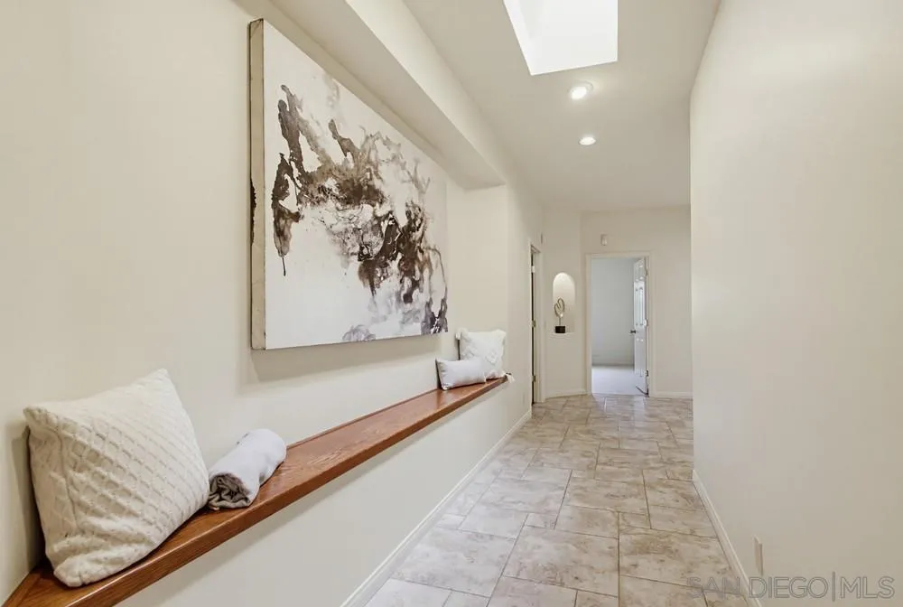 https://cdn.realtyfeed.com/cdn/127/260015548/242f94aa63defac8b1fb2ead4e15e660.webp