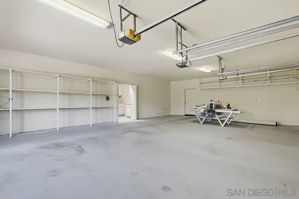 https://cdn.realtyfeed.com/cdn/127/260015548/2cc34cdb96d7998049dd687019b8c748.webp
