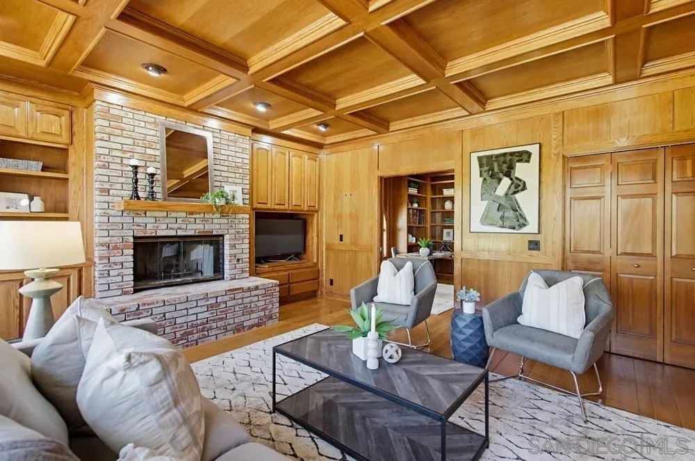 https://cdn.realtyfeed.com/cdn/127/260015548/409efe09adda53071d07052cc5062a99.webp
