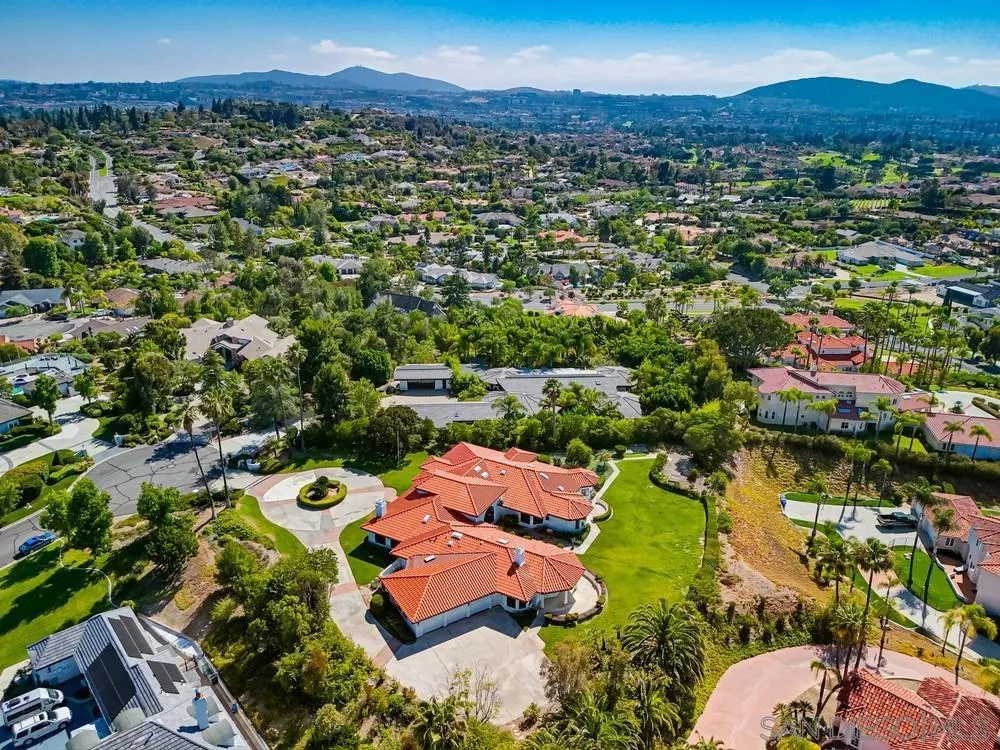 https://cdn.realtyfeed.com/cdn/127/260015548/61e8ed601acb8b988b38ed3a35145fde.webp