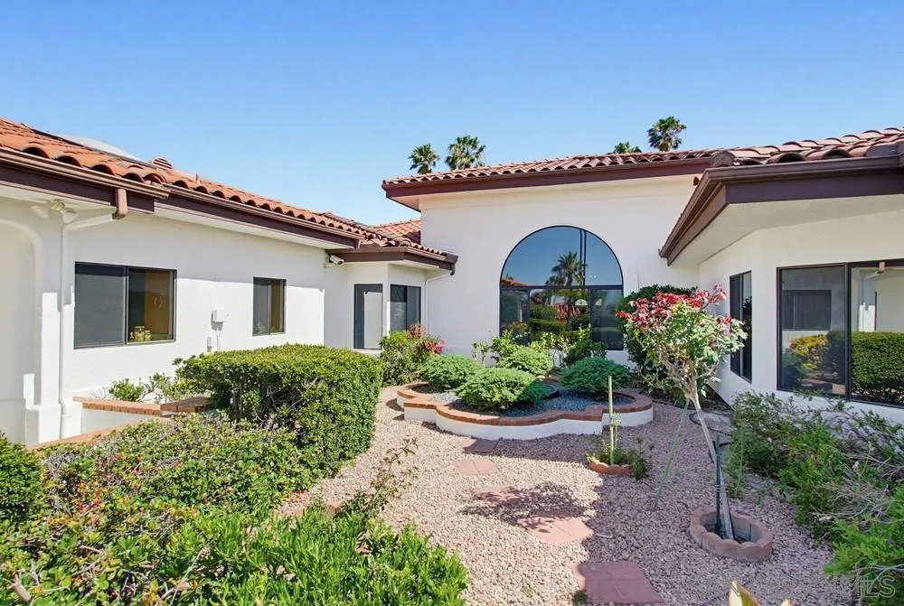 https://cdn.realtyfeed.com/cdn/127/260015548/d4dabefe24265295388372f5e2509d3c.webp
