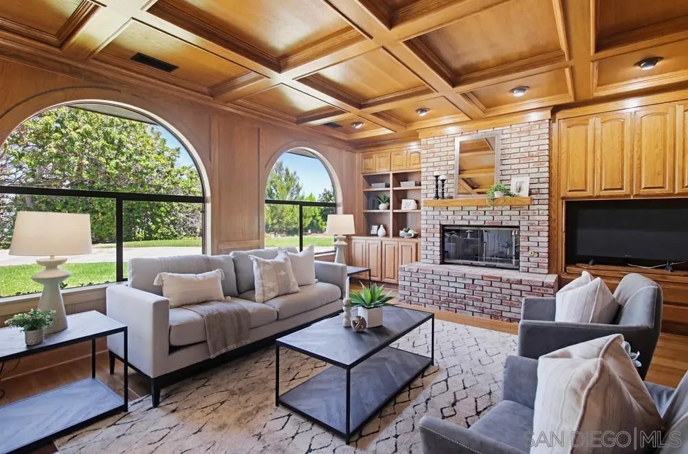 https://cdn.realtyfeed.com/cdn/127/260015548/f16335ba389c976e567c5aafe079e998.webp