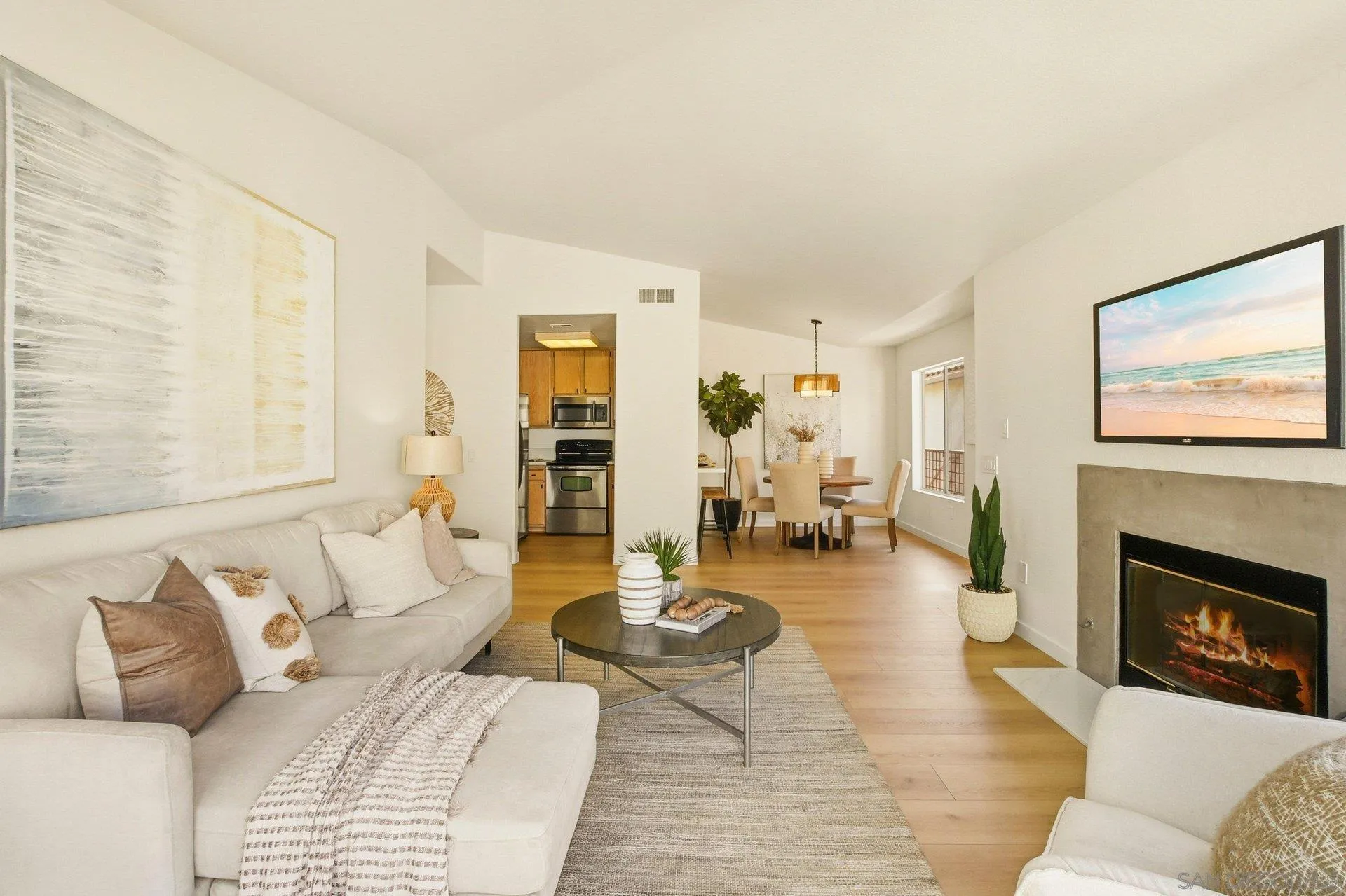 Photo #11: 260015549 Listing: Photo #11