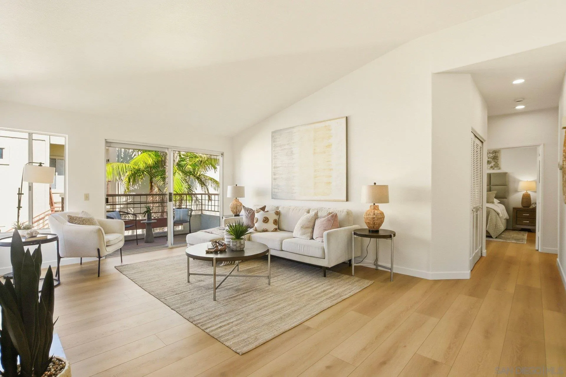 Photo #7: 260015549 Listing: Photo #7