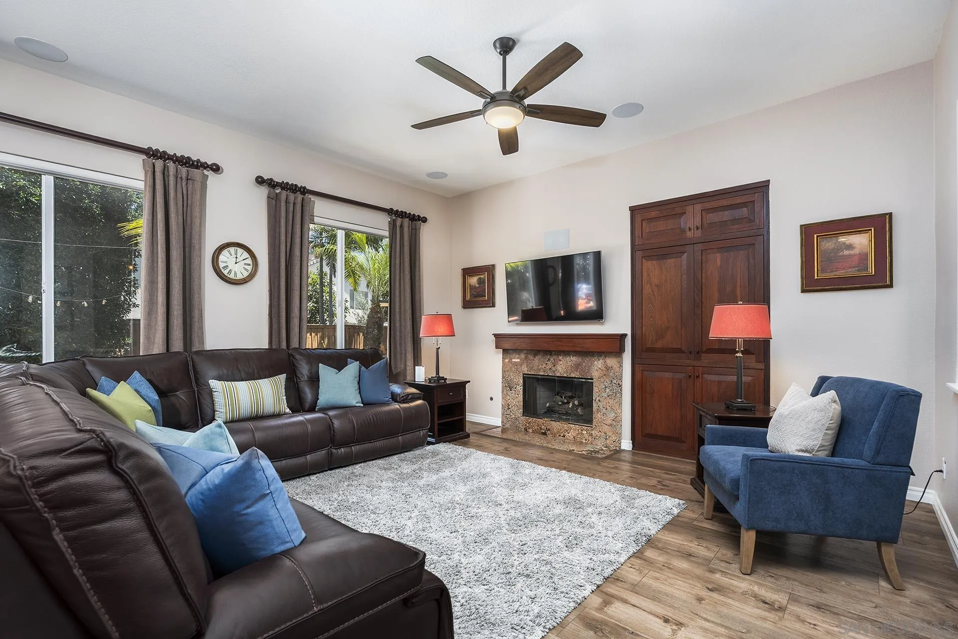 https://cdn.realtyfeed.com/cdn/127/260015550/0d01e2b8e4a4c7bcf8a501049d6873e0.webp