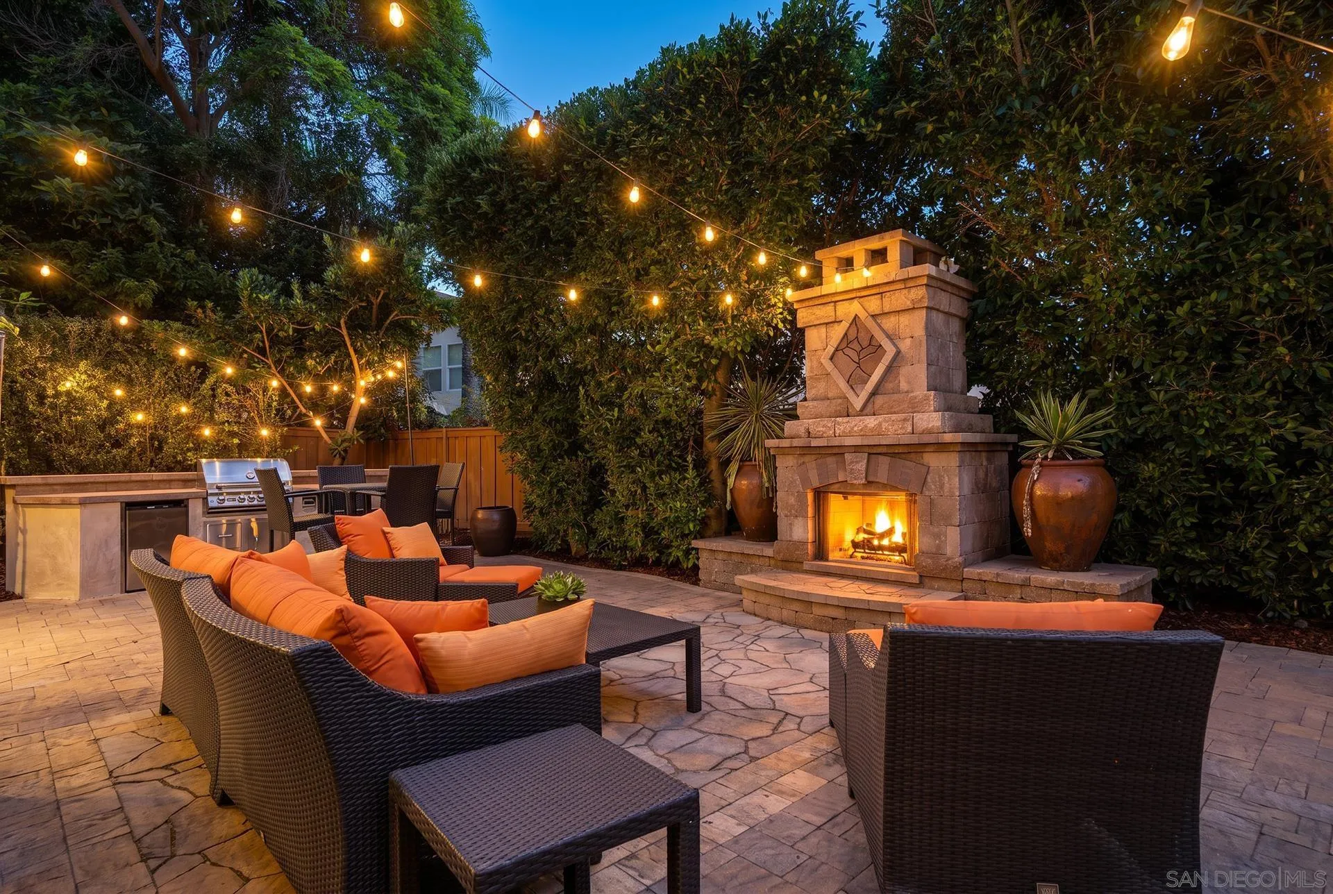 https://cdn.realtyfeed.com/cdn/127/260015550/144014712b71213f76ba307ddf91a32b.webp